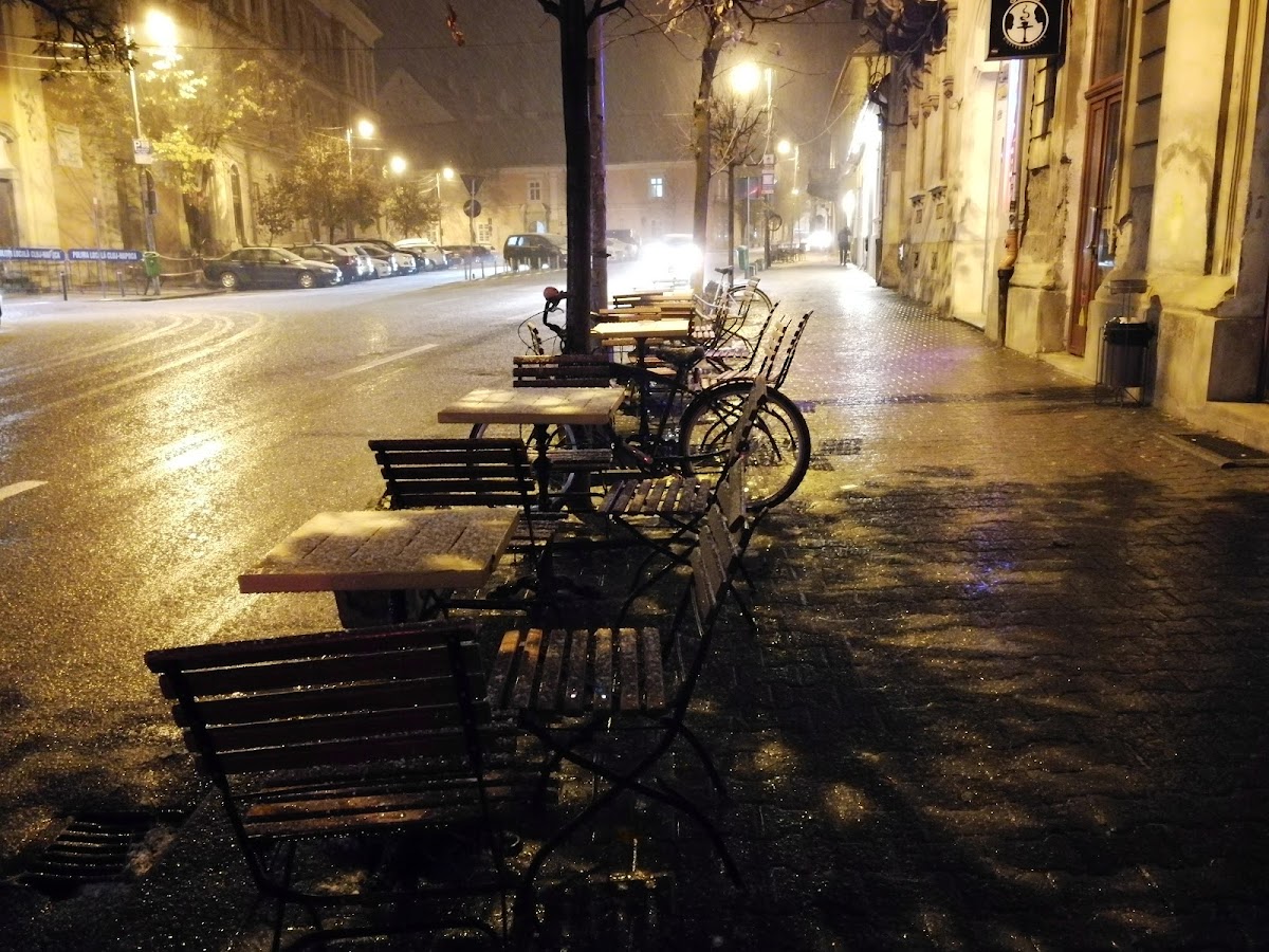 Sisters, Cluj-Napoca