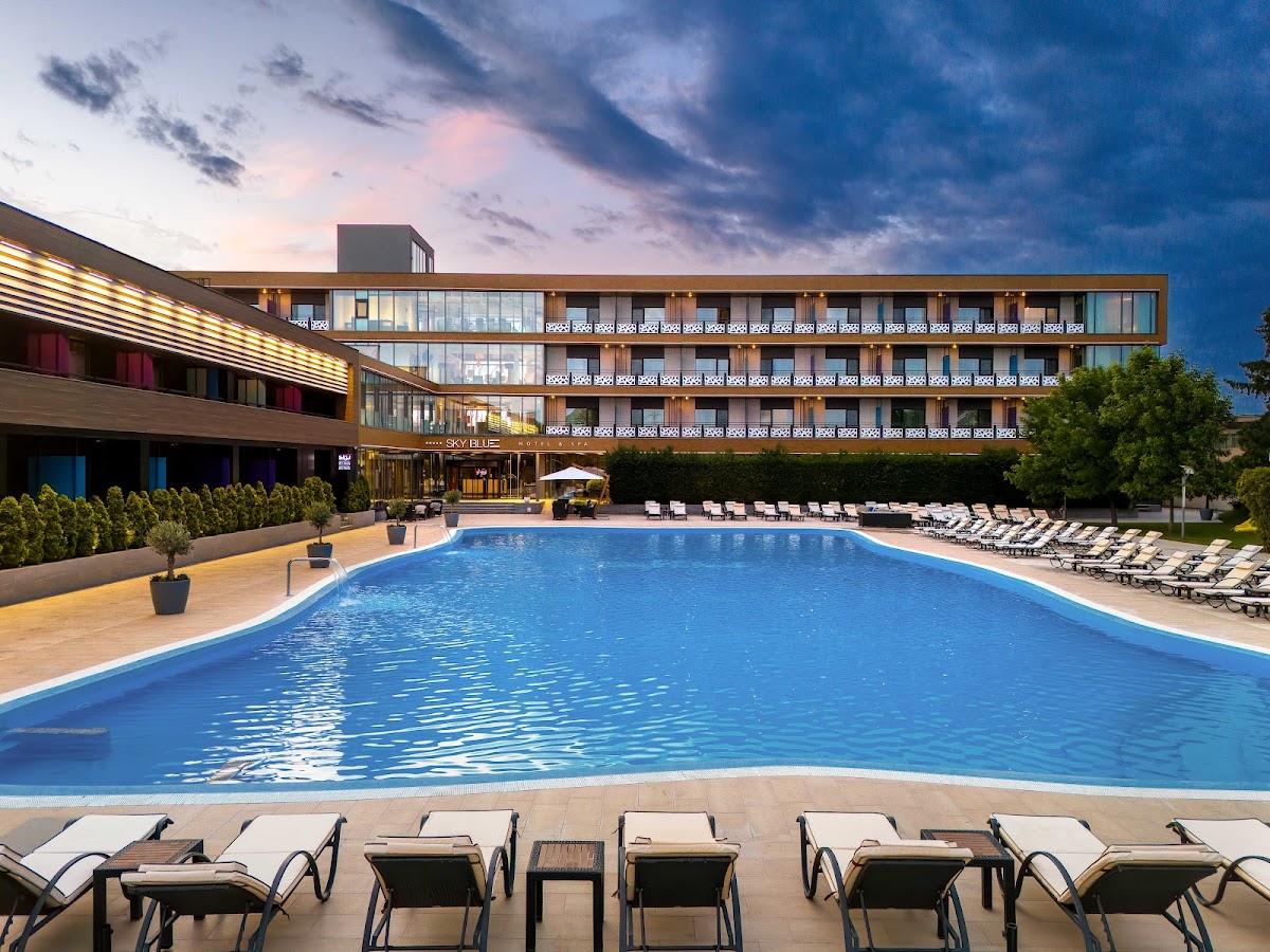 Sky Blue Hotel & Spa