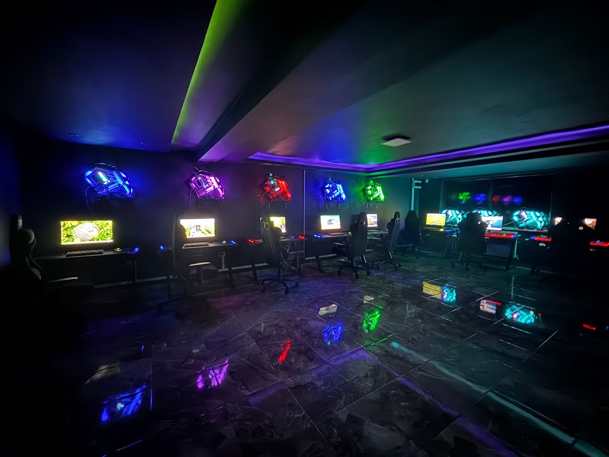 Society Gaming Cafe - foto 2