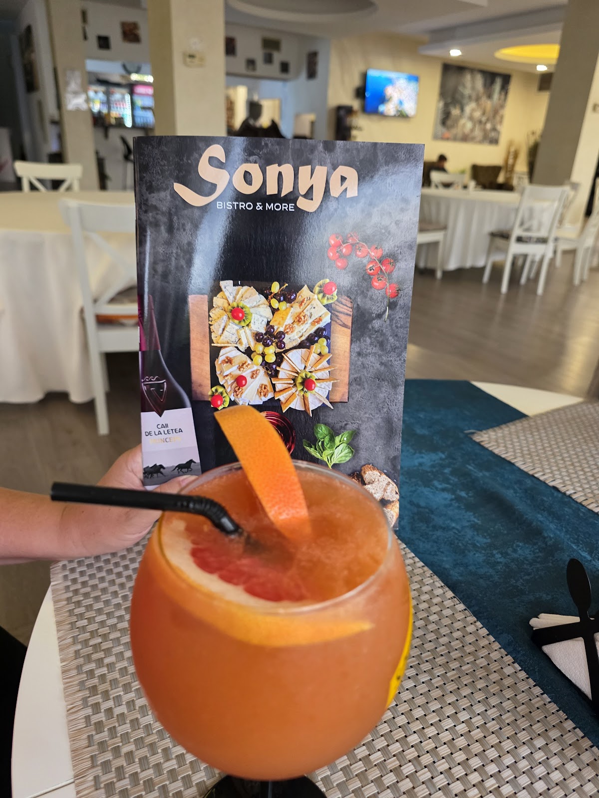 SONYA BISTRO&MORE - foto 3