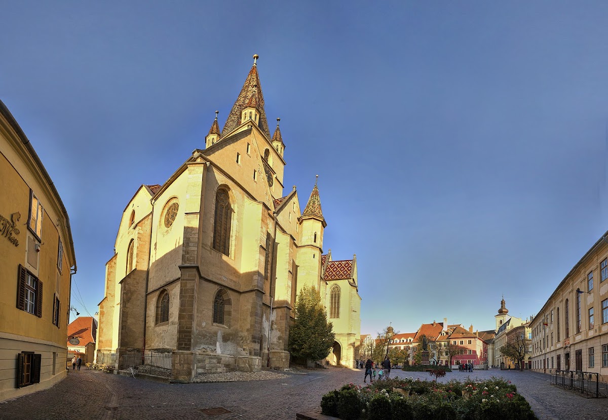 Statuia Episcopului Georg Daniel Teutsch - foto 4