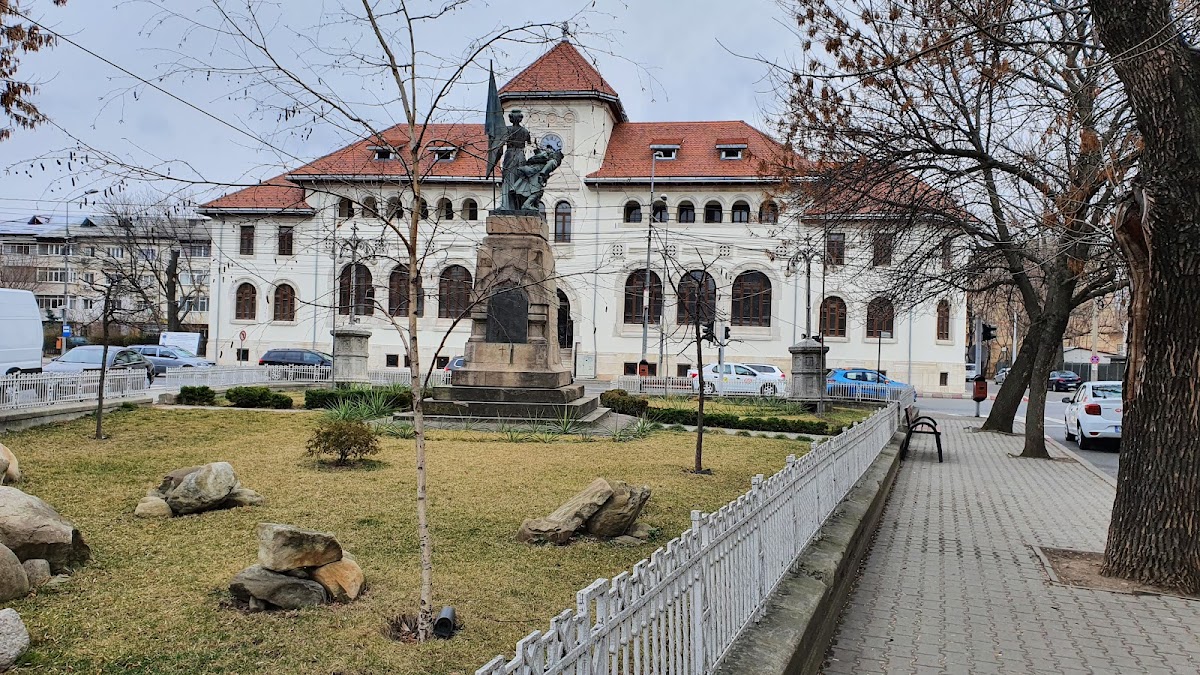 Statuia Independenței - Focșani - foto 2