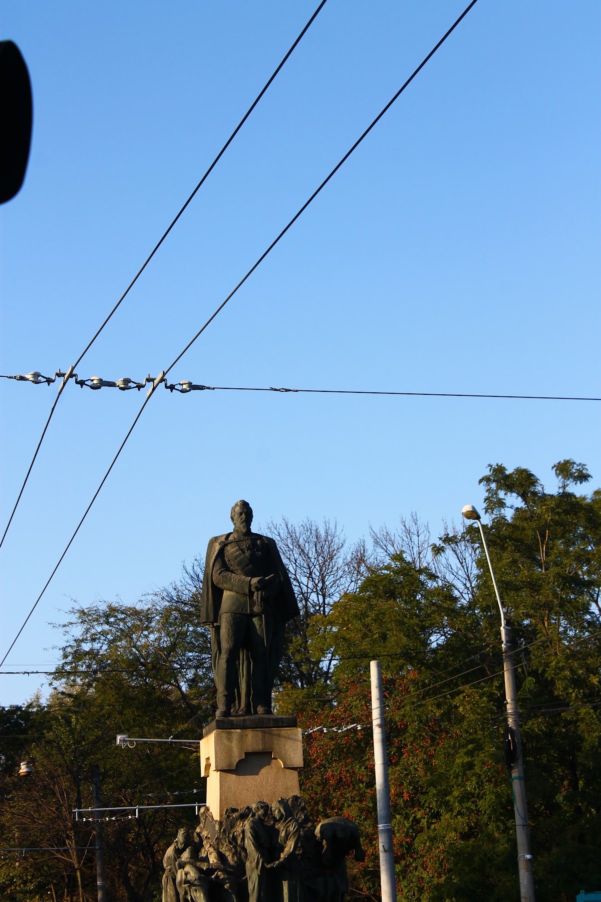 Estatua de Alexandru Ioan Cuza - foto 3