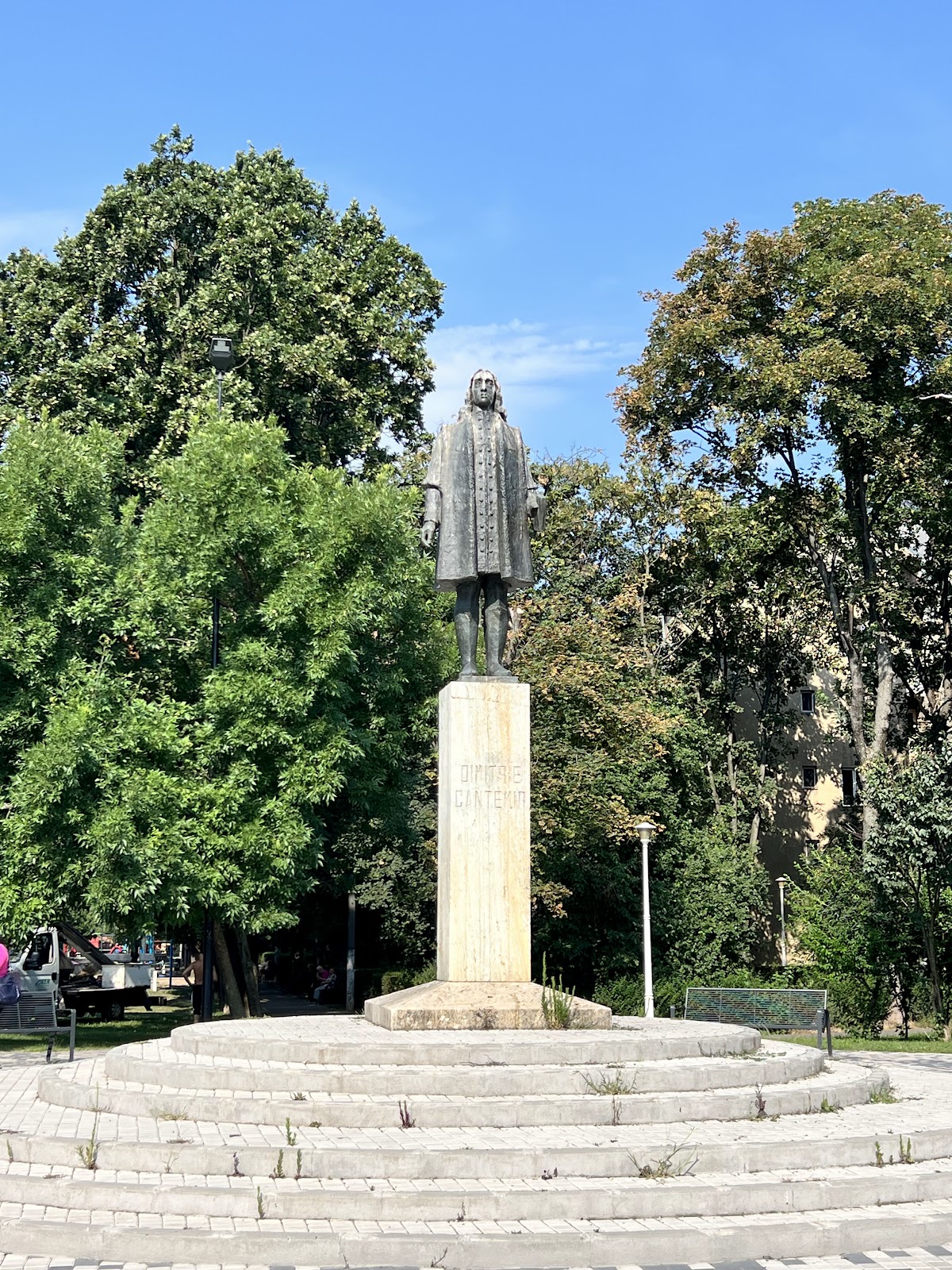 Statuia lui Dimitrie Cantemir, Oradea