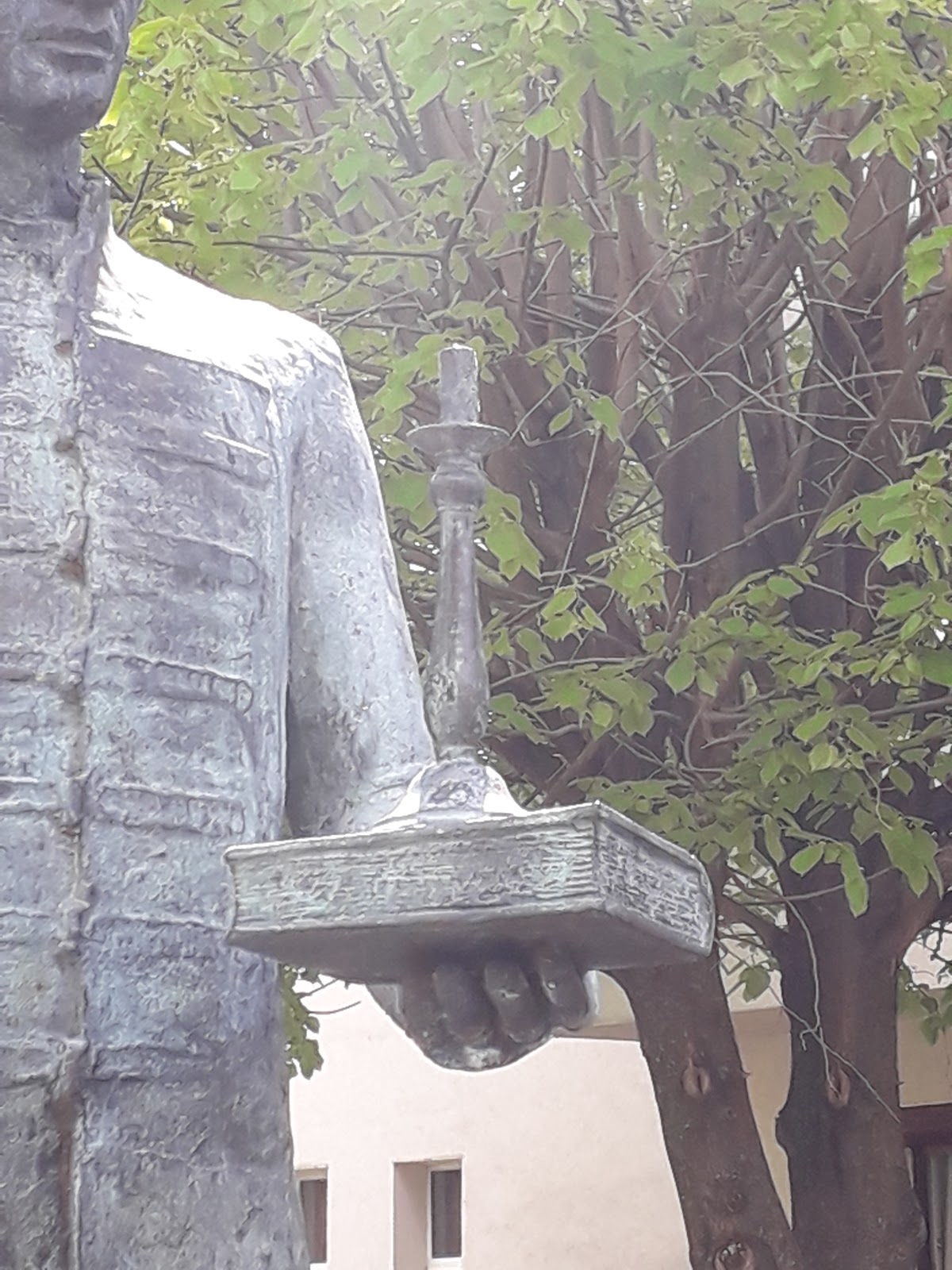 Statuia lui György Aranka din Târgu Mureș - foto 4