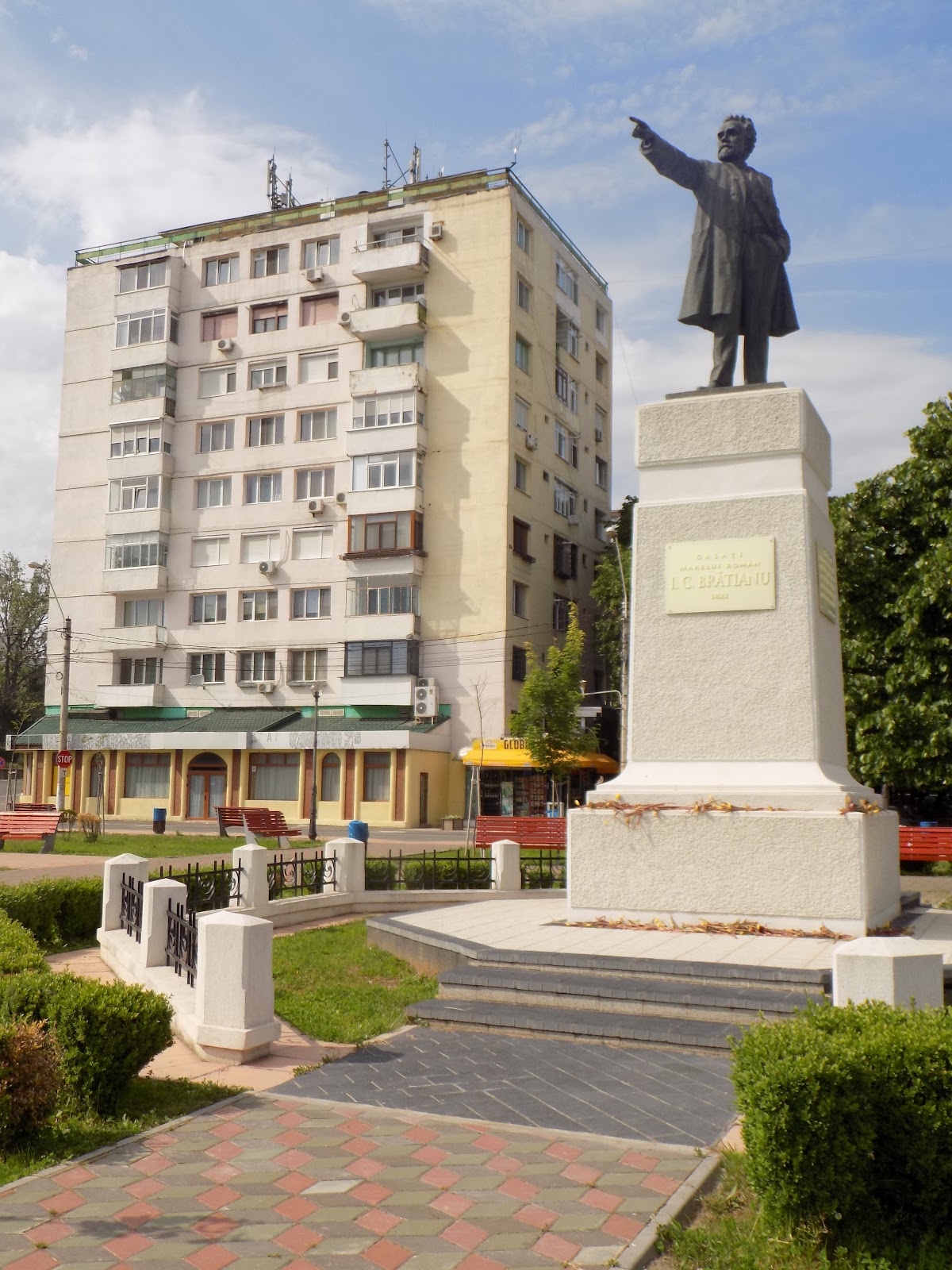 Statuia lui I. C. Brătianu