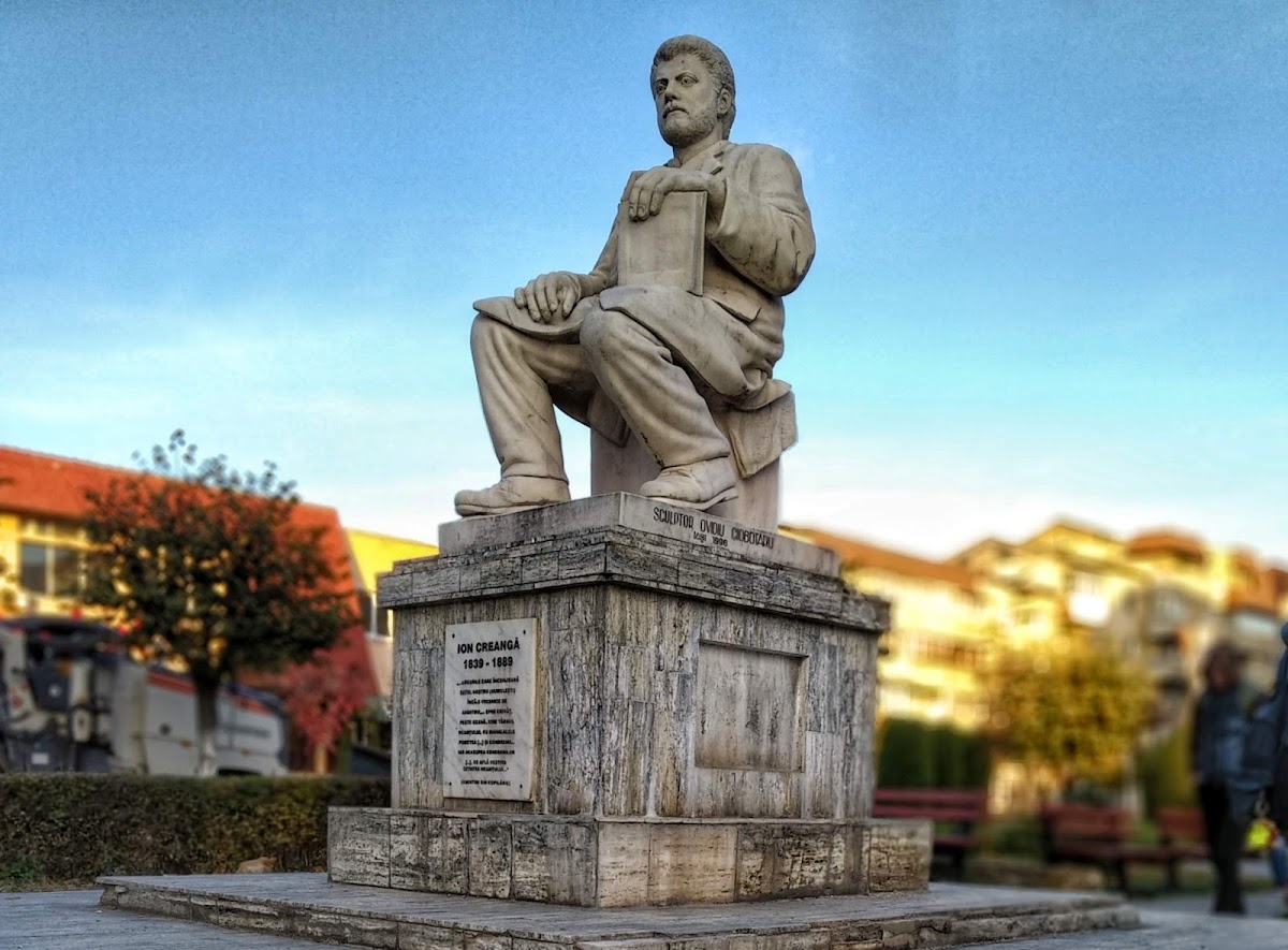 Statuia lui Ion Creangă