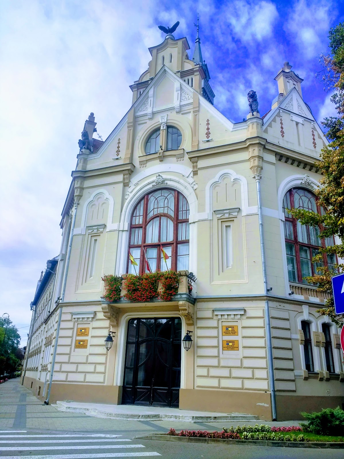 拉约什·科苏特雕像 - foto 3