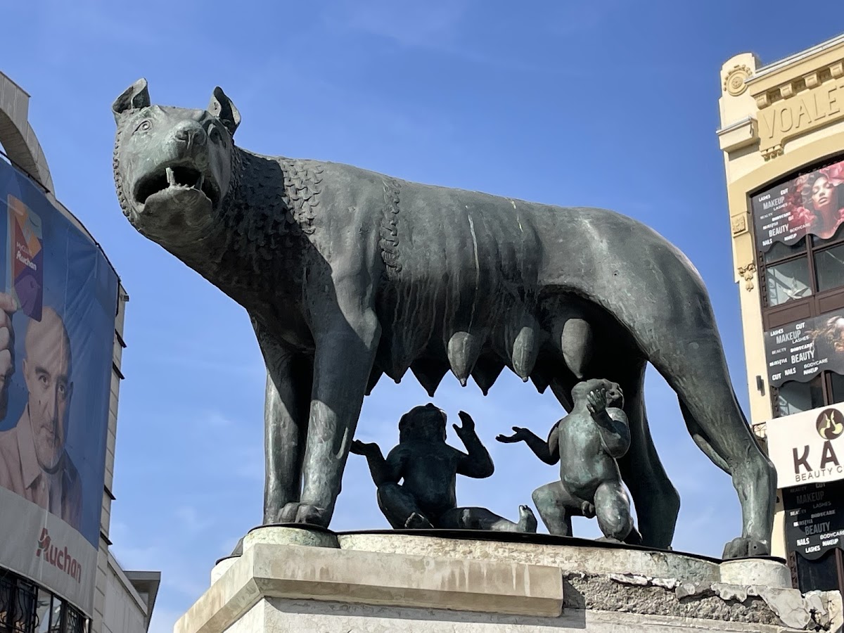 Statuia Lupoaicei