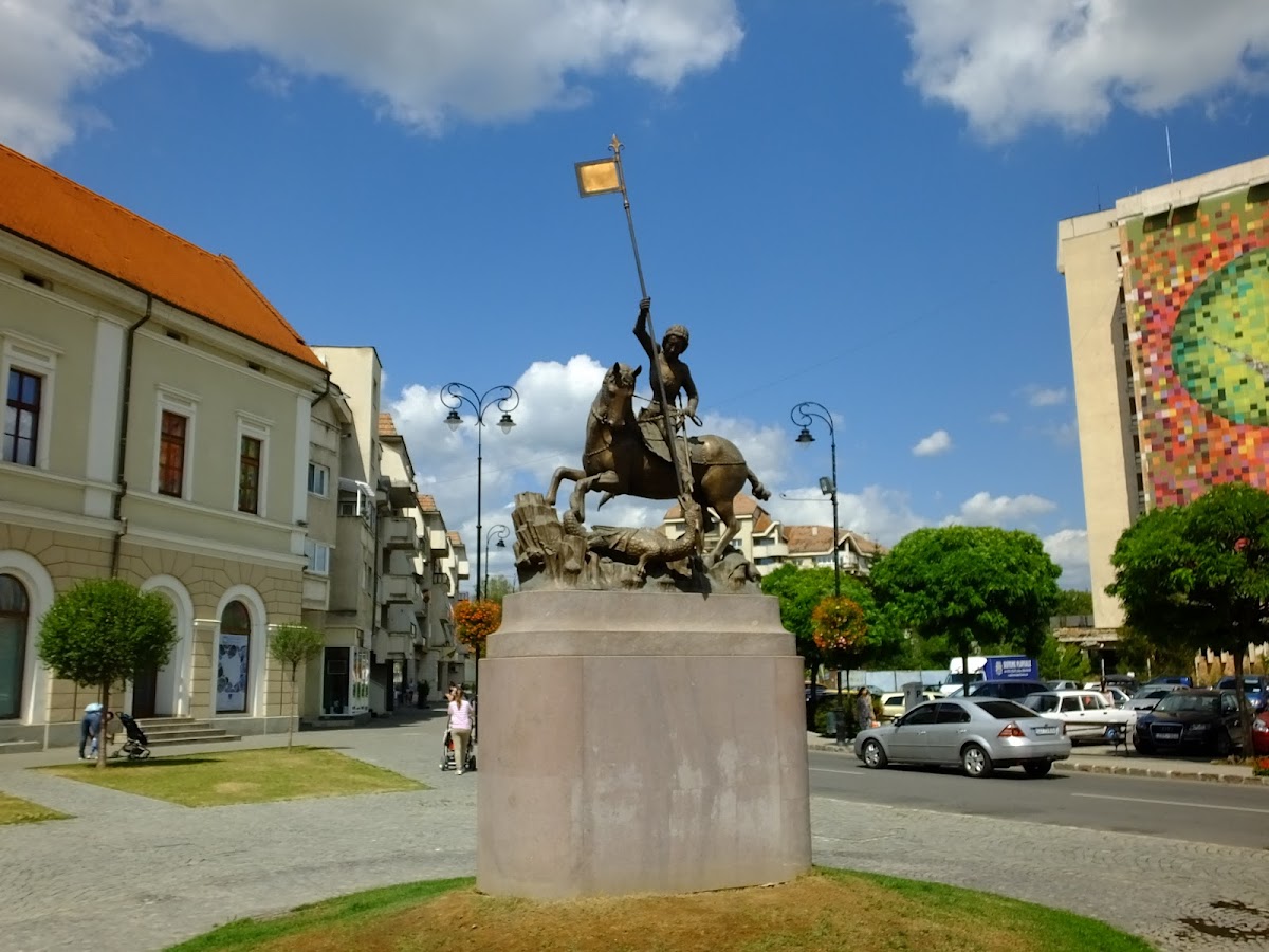 Statuia Sfântului Gheorghe, Sfântu Gheorghe