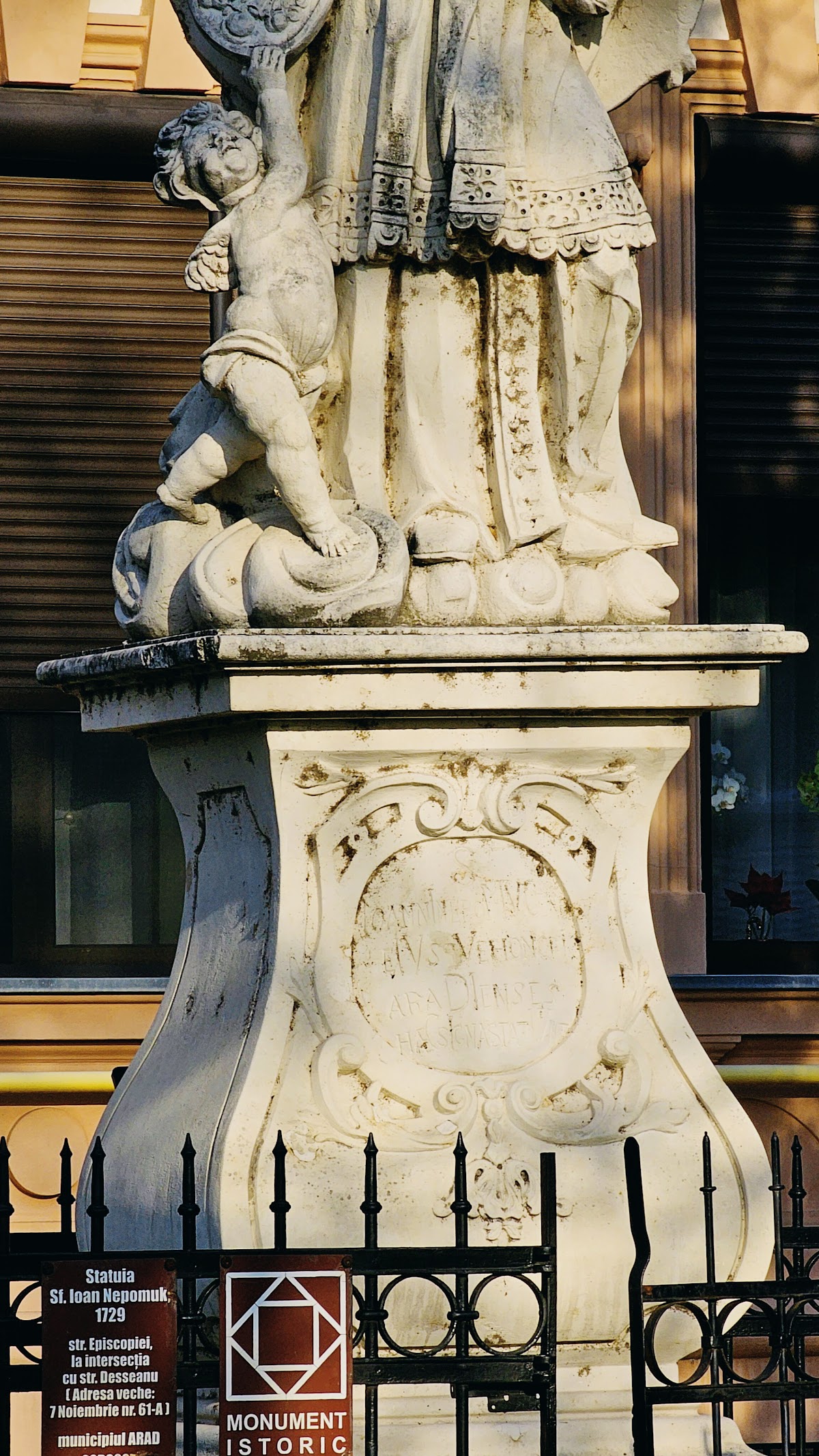 Statue de Saint Jean Népomucène - foto 4