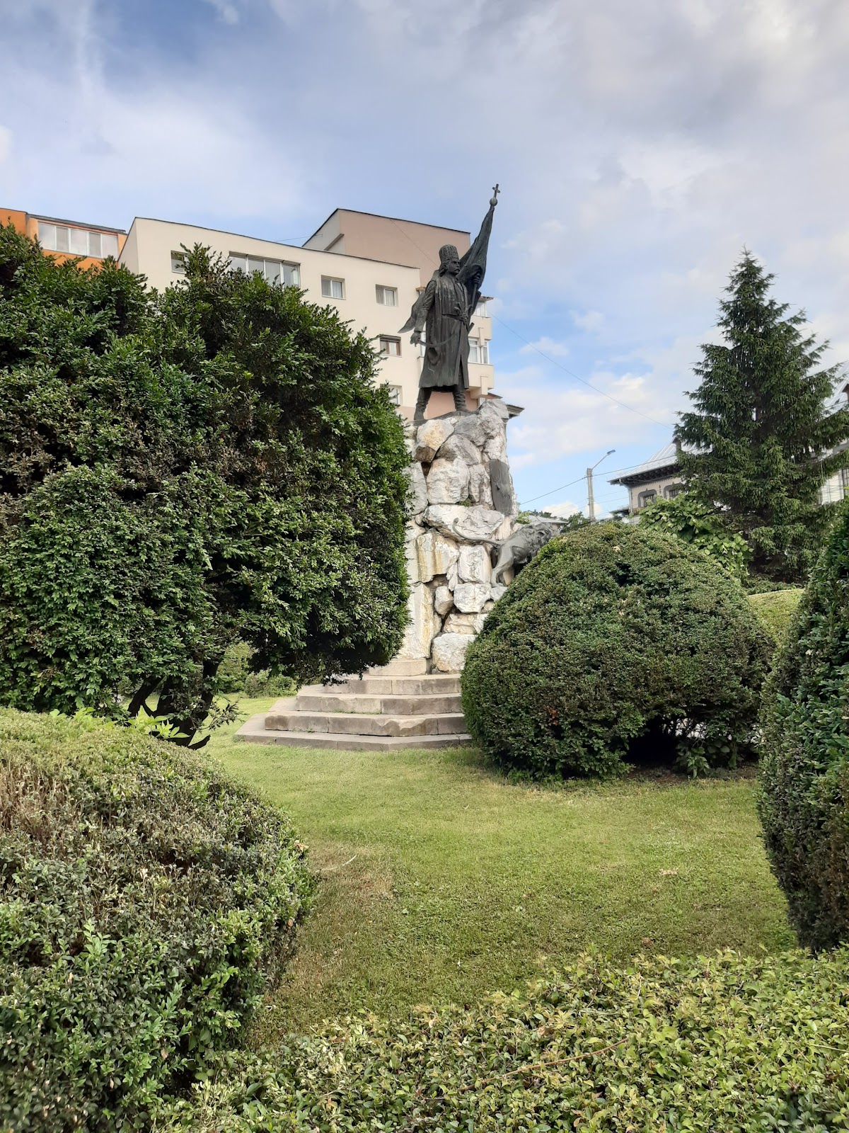 Statuia Tudor Vladimirescu - foto 3