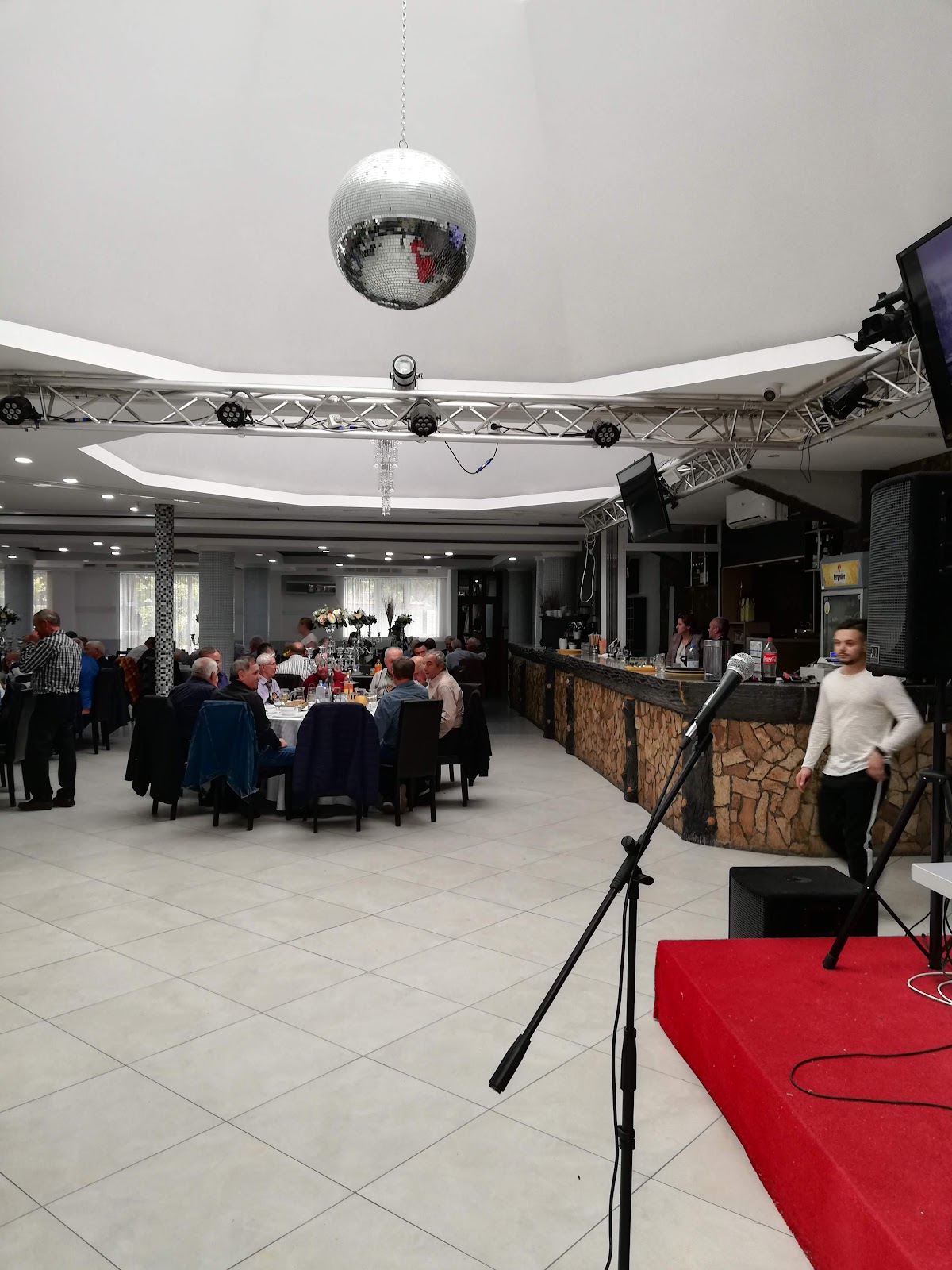 Stimex "2Colonei" Pensiune şi Restaurant - foto 3