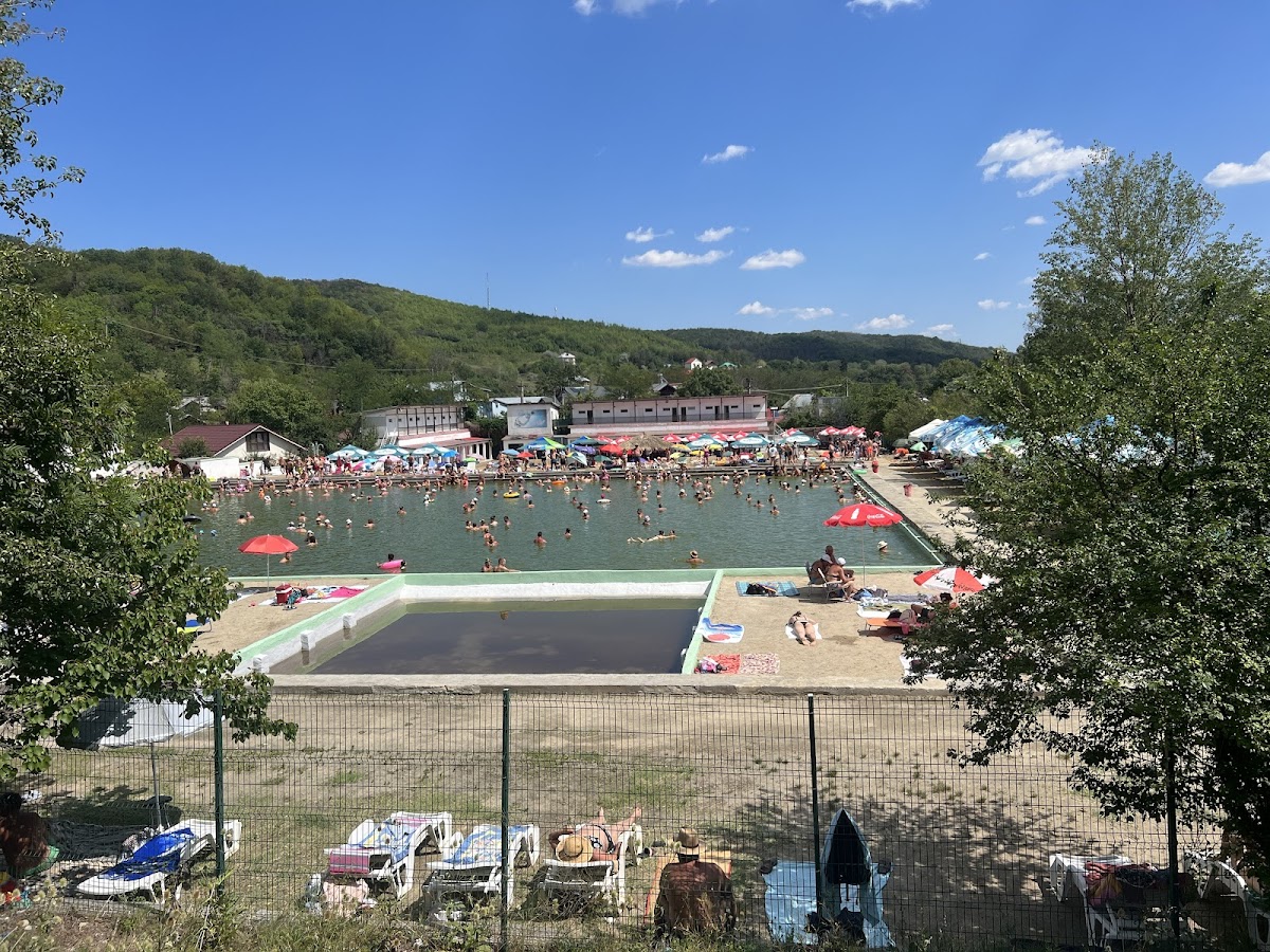 Strandul Monteoru cu apa sarata
