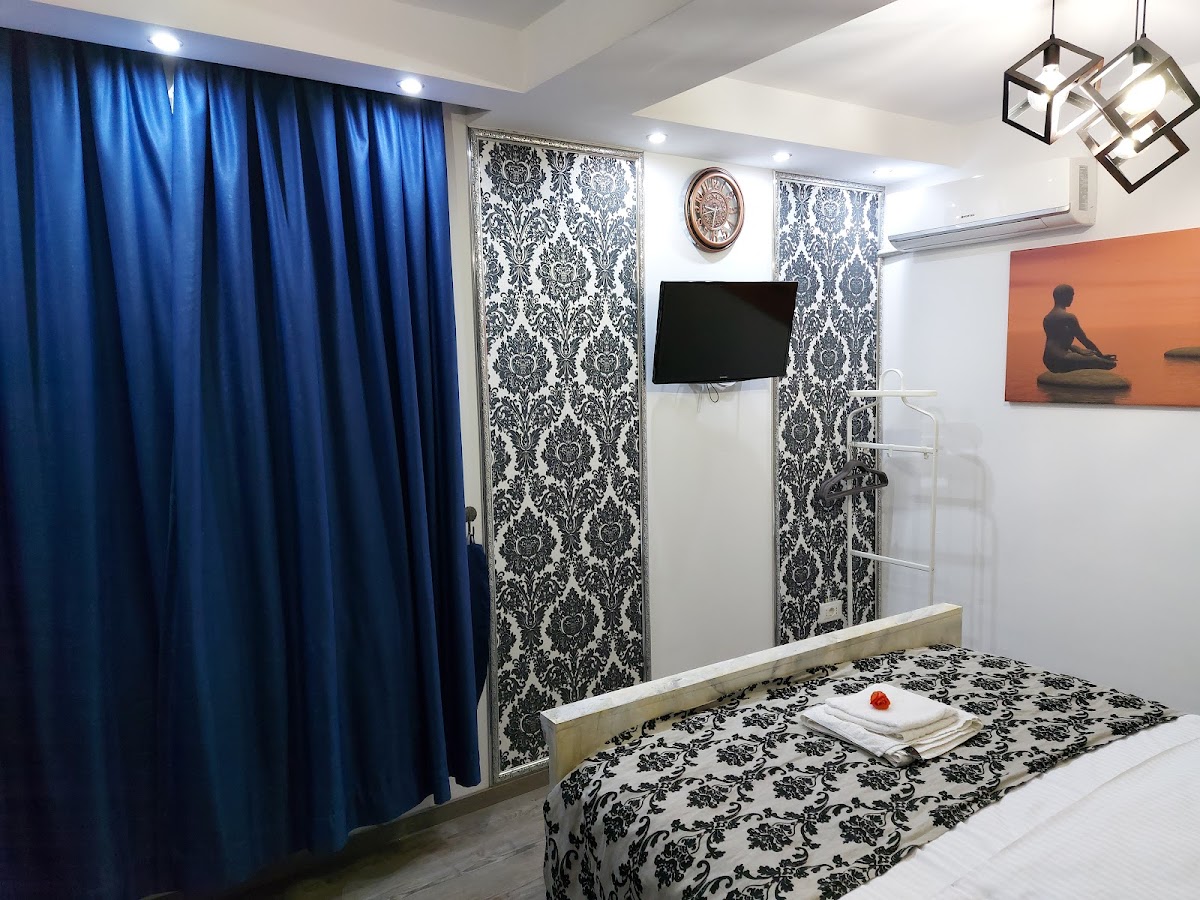 Studio B - Cazare Buftea