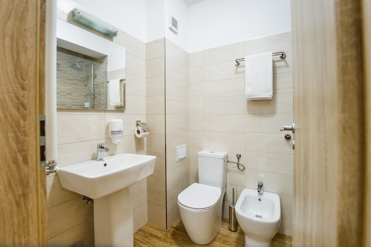 Sunny View 2 Bedroom Central Apartment by Cityhome