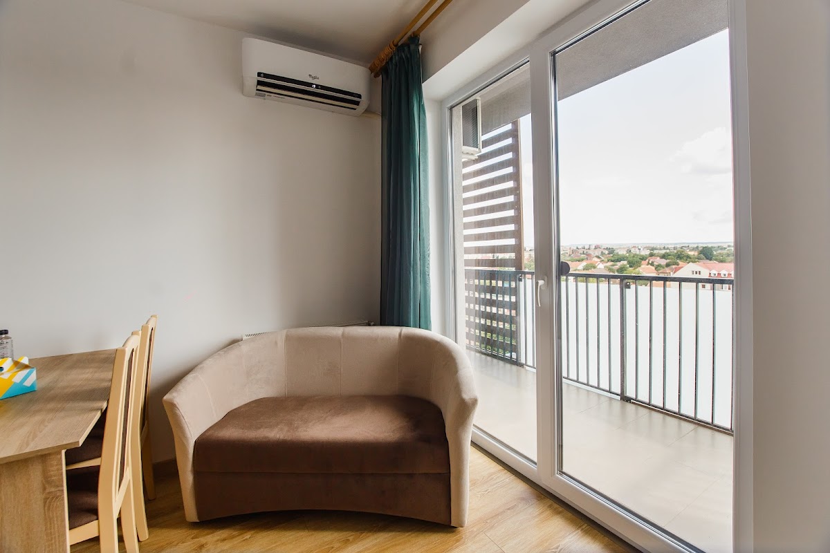 Sunny View 2 Bedroom Central Apartment by Cityhome
