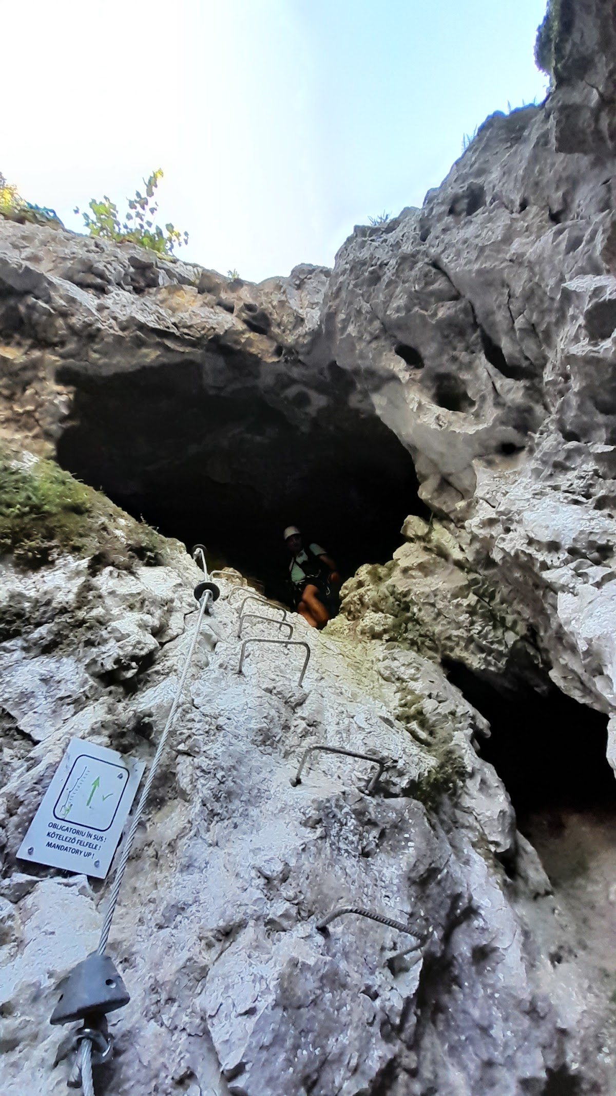 Şura Uşorilor - foto 2
