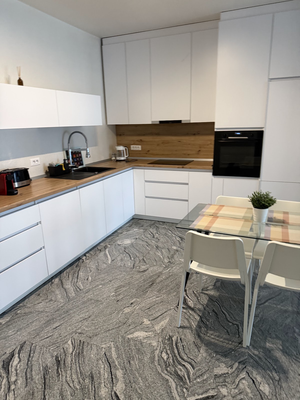 Swiss Apartments