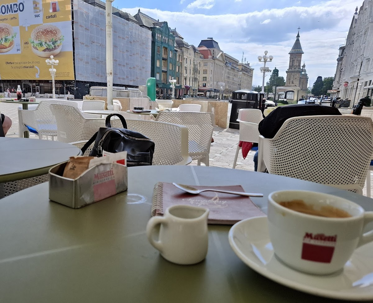 Symphony Caffe - foto 5