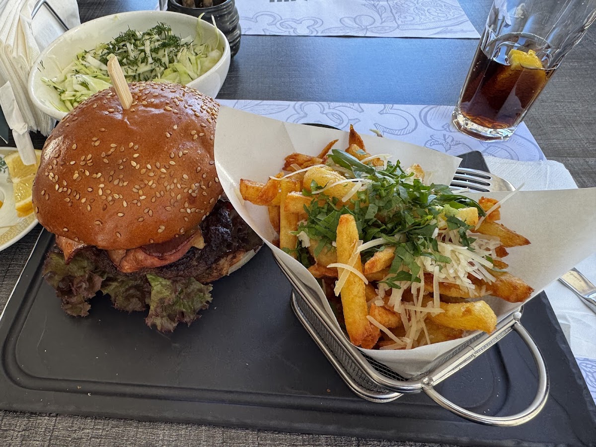 Tatu Bar&Grill - foto 4