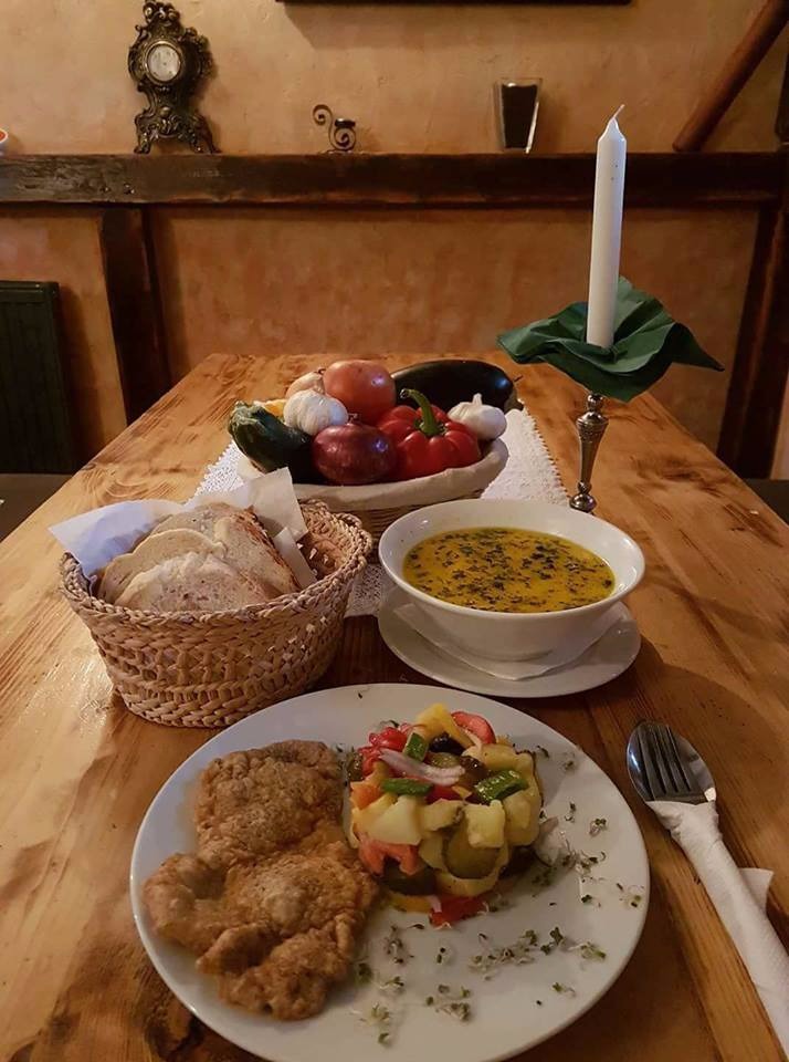 Taverna Dogarilor - foto 4