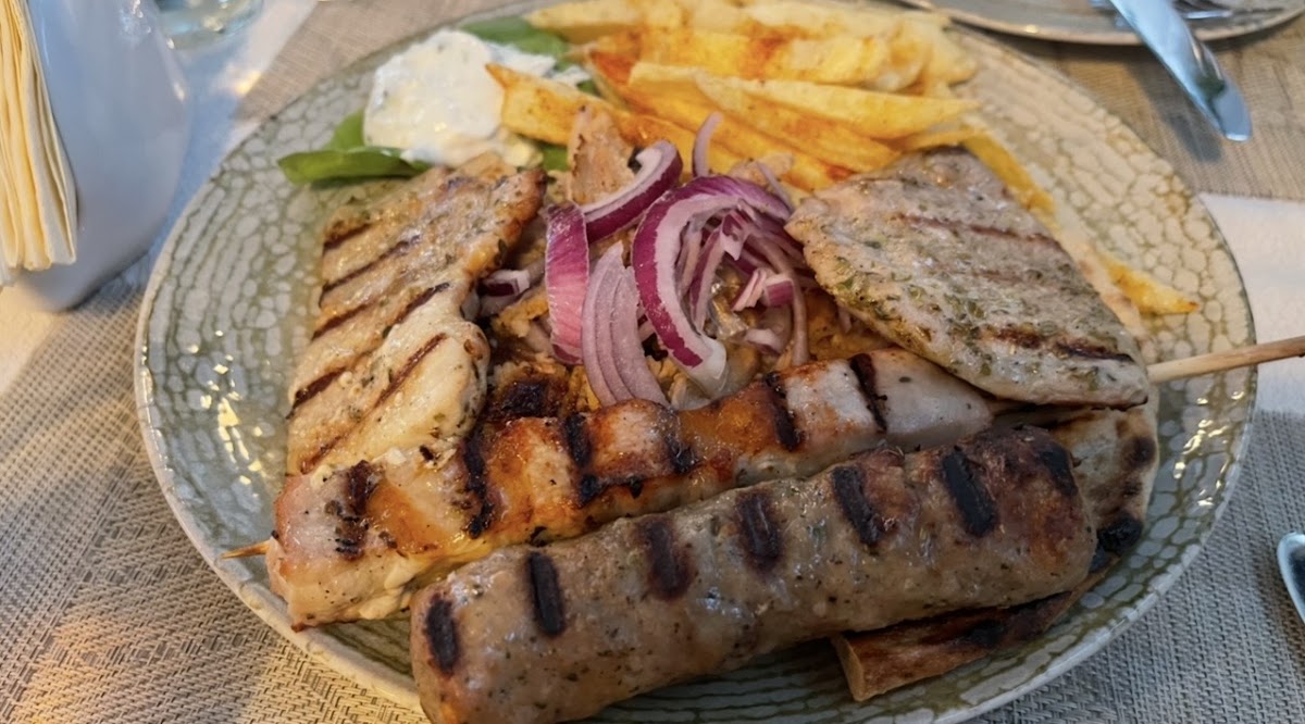 Taverna Greceasca Dionysos - foto 3