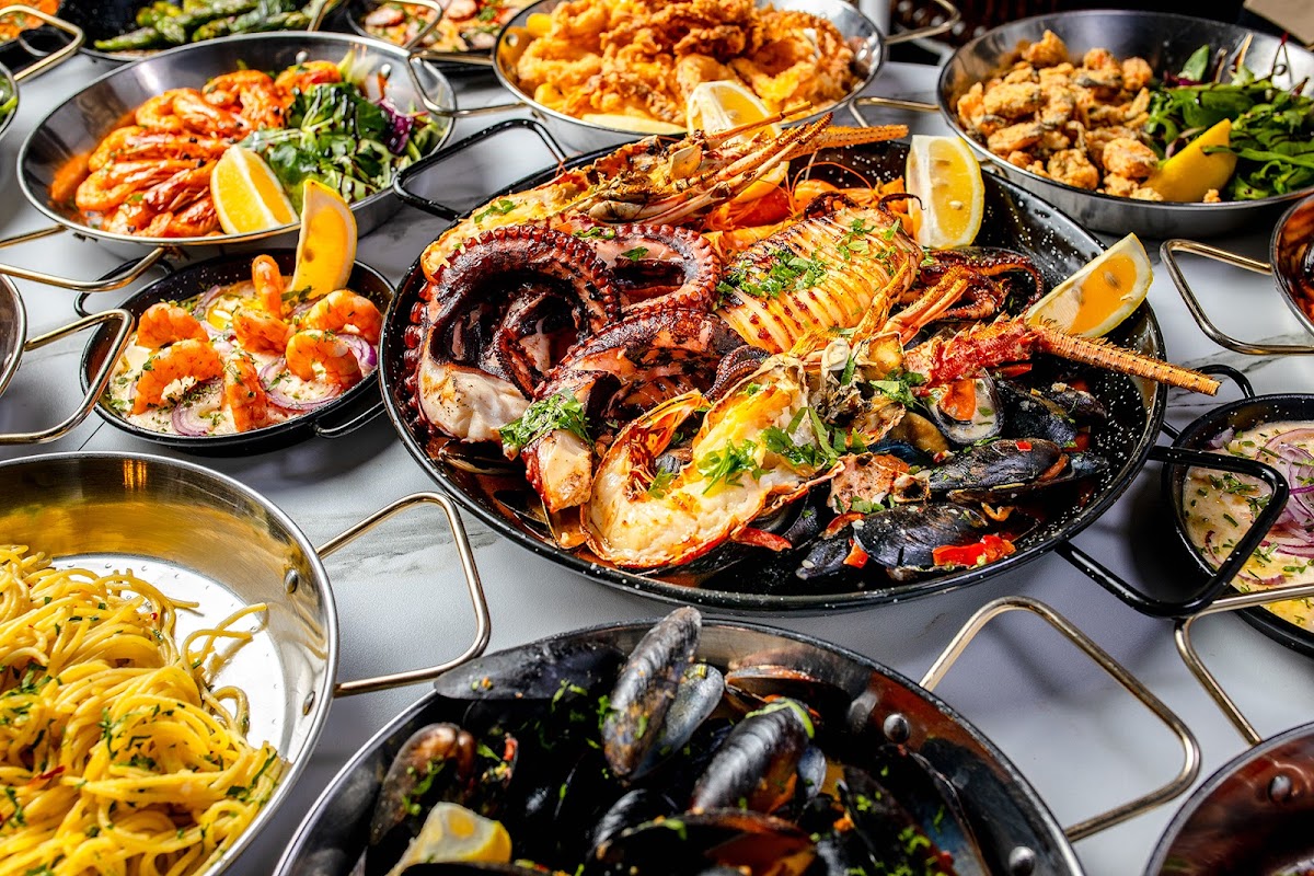 Taverna Racilor Craiova - foto 1