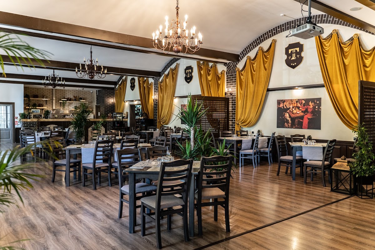 Taverna Trotușului - foto 1