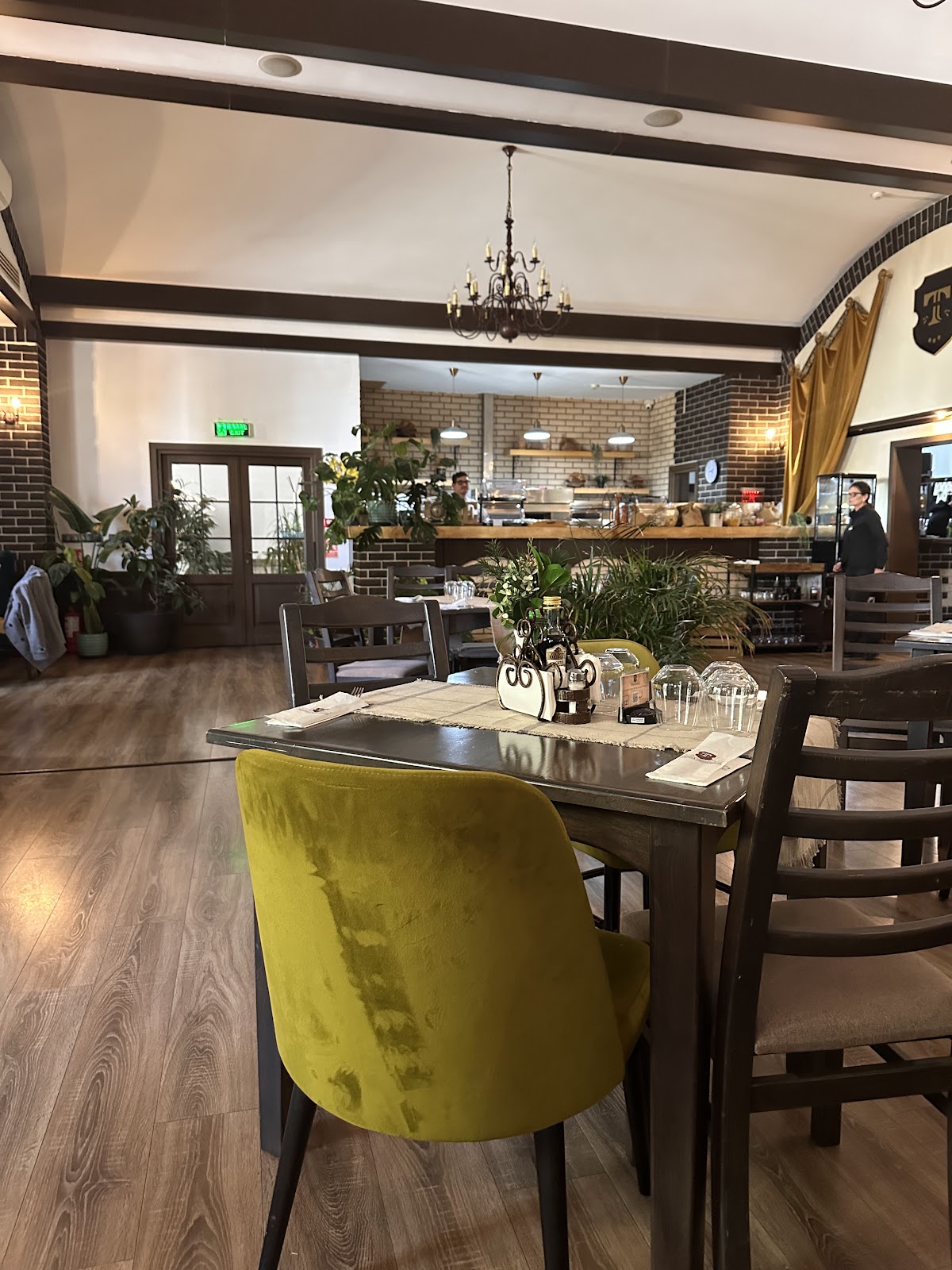 Taverna Trotușului - foto 4