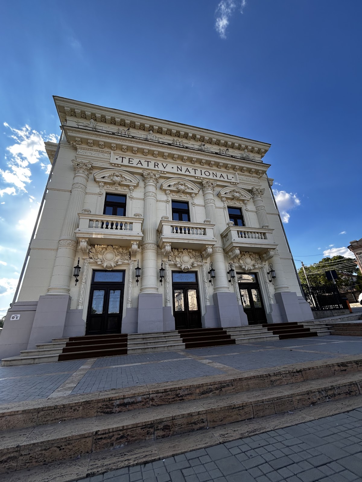 Caracali Nemzeti Színház - foto 3