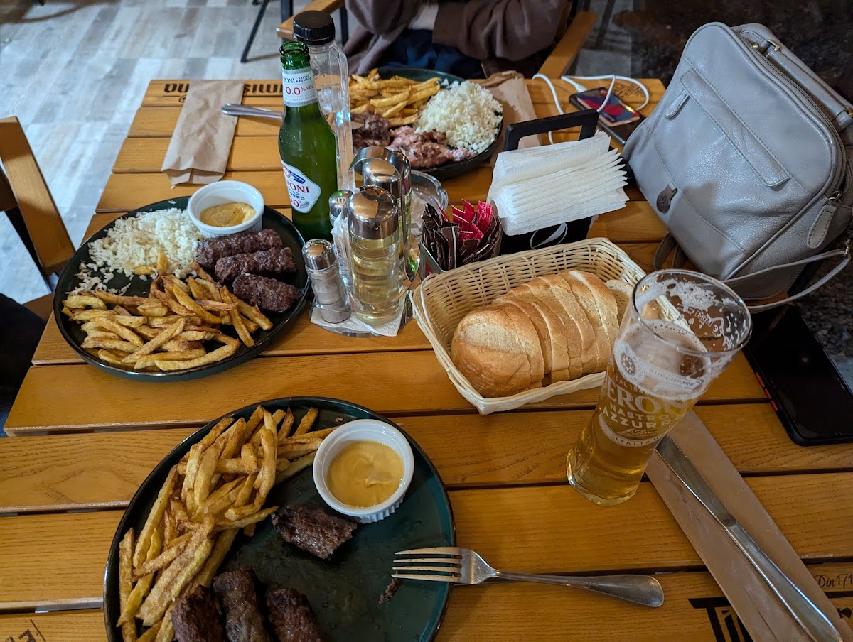 Terasa Cetățuia - foto 2