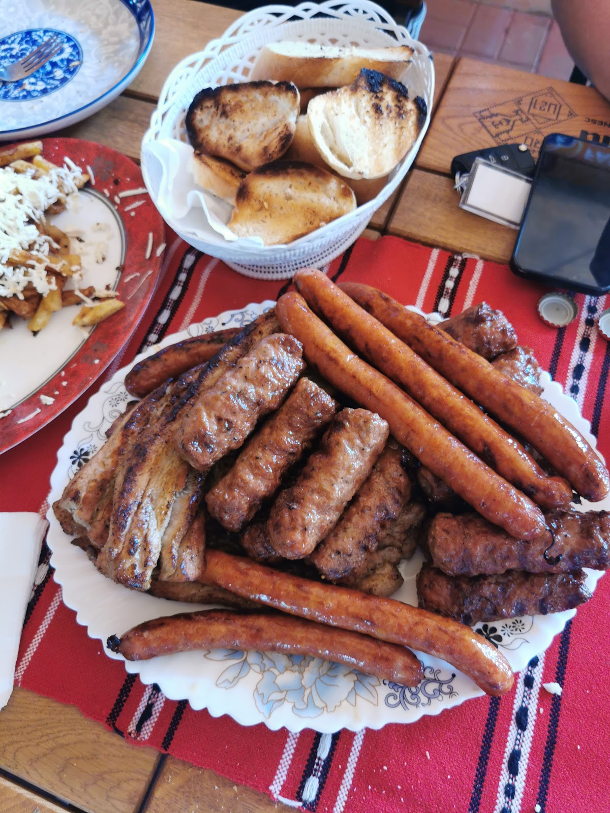 Terasa Cu Bunatati Muntenesti - foto 4