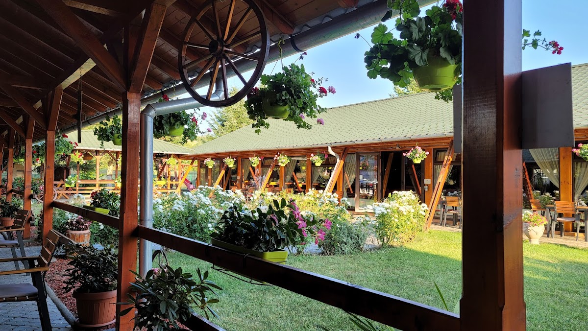 Tivoli Terasz - foto 1