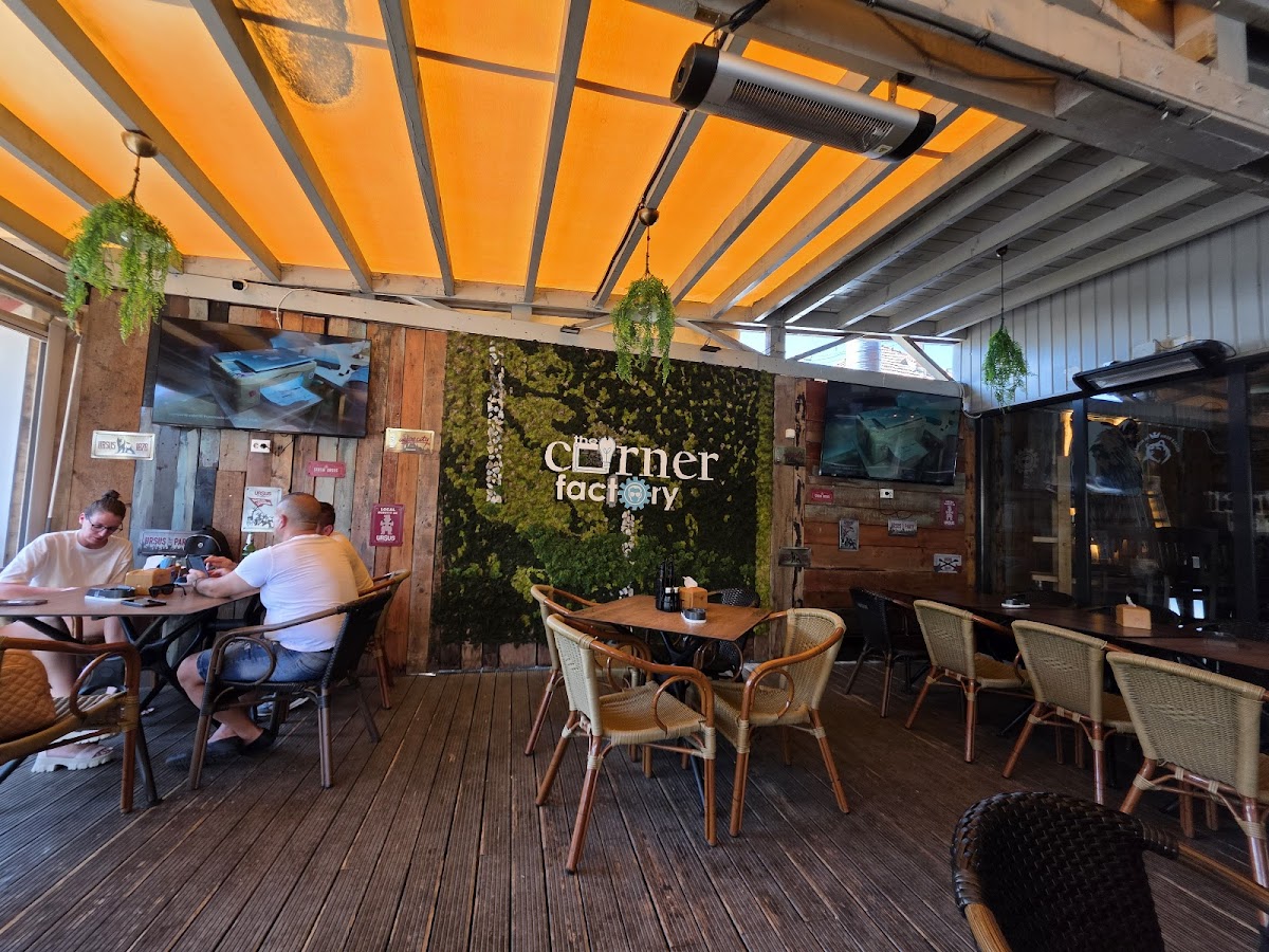 The Corner Factory pub & more