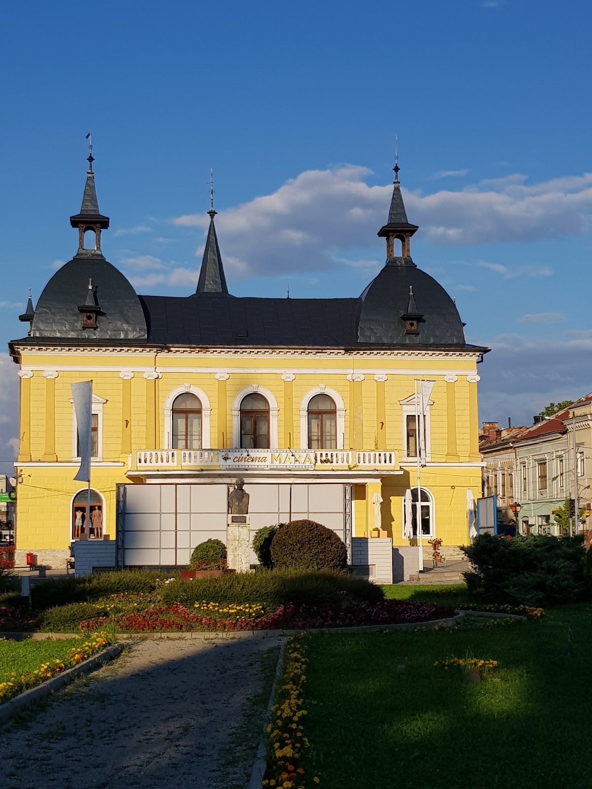 The Nail (Cuiul) - foto 3