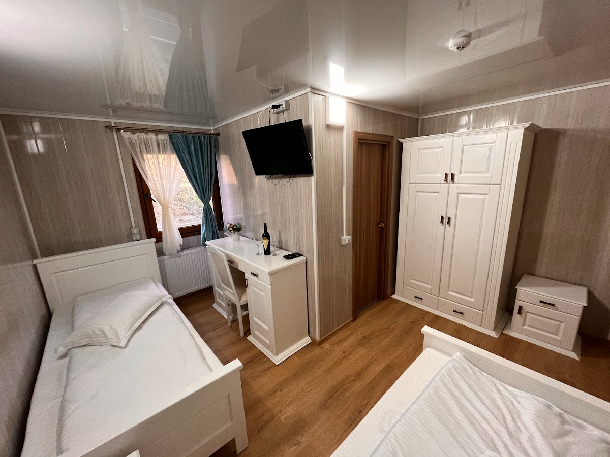 Tiena Floating Hotel - foto 3