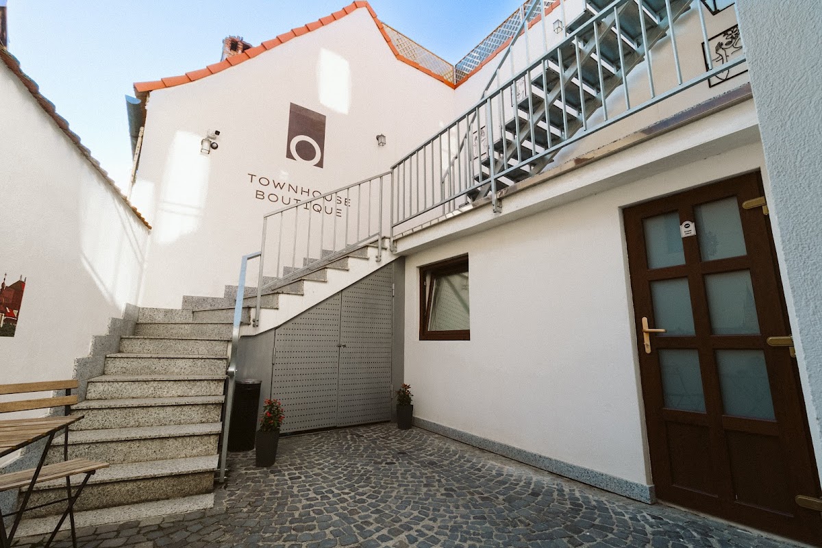 Townhouse Boutique - Hébergement au Centre de Sibiu