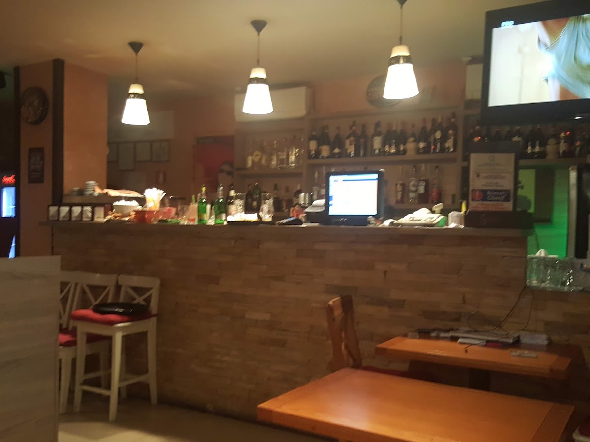 Trattoria del Gusto - Étterem Slatina. Étel Há delivery, Pizza Slatina. Rendezvény Étterem, Keresztelők Slatina