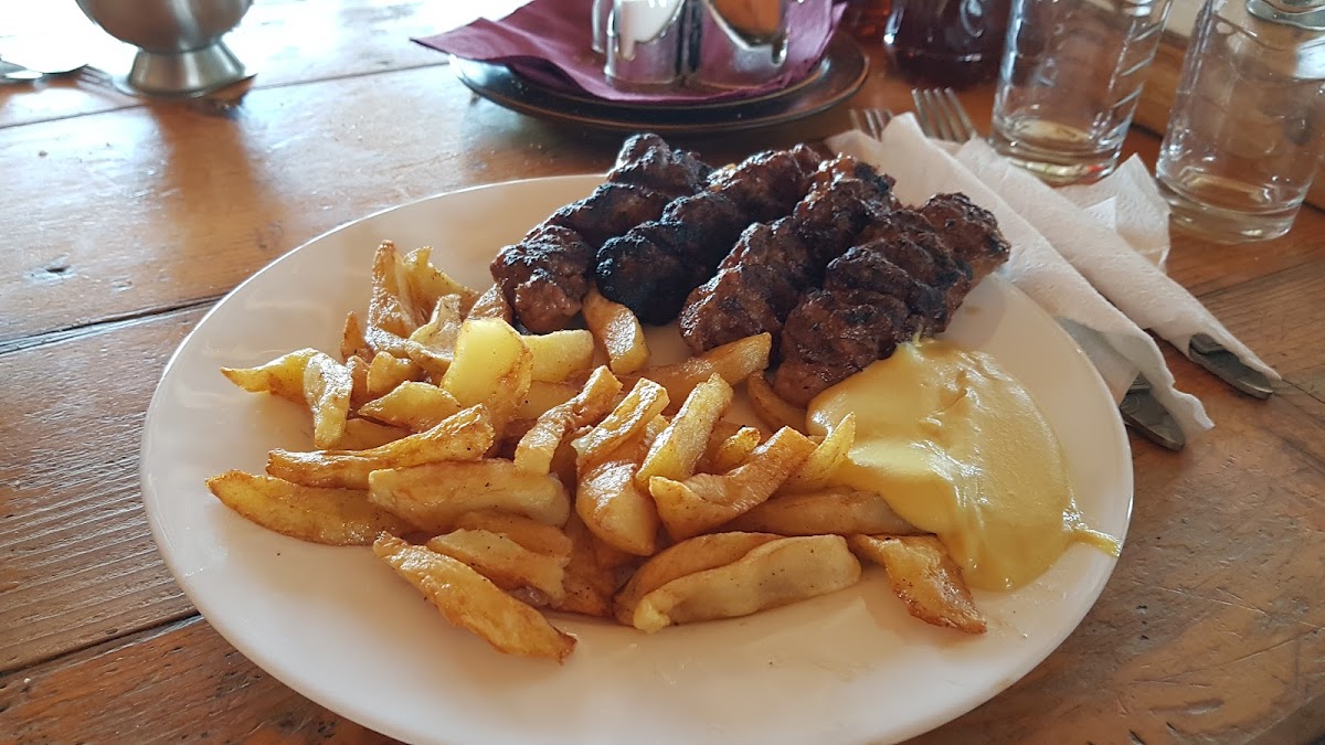 Trei Haiduci - foto 2