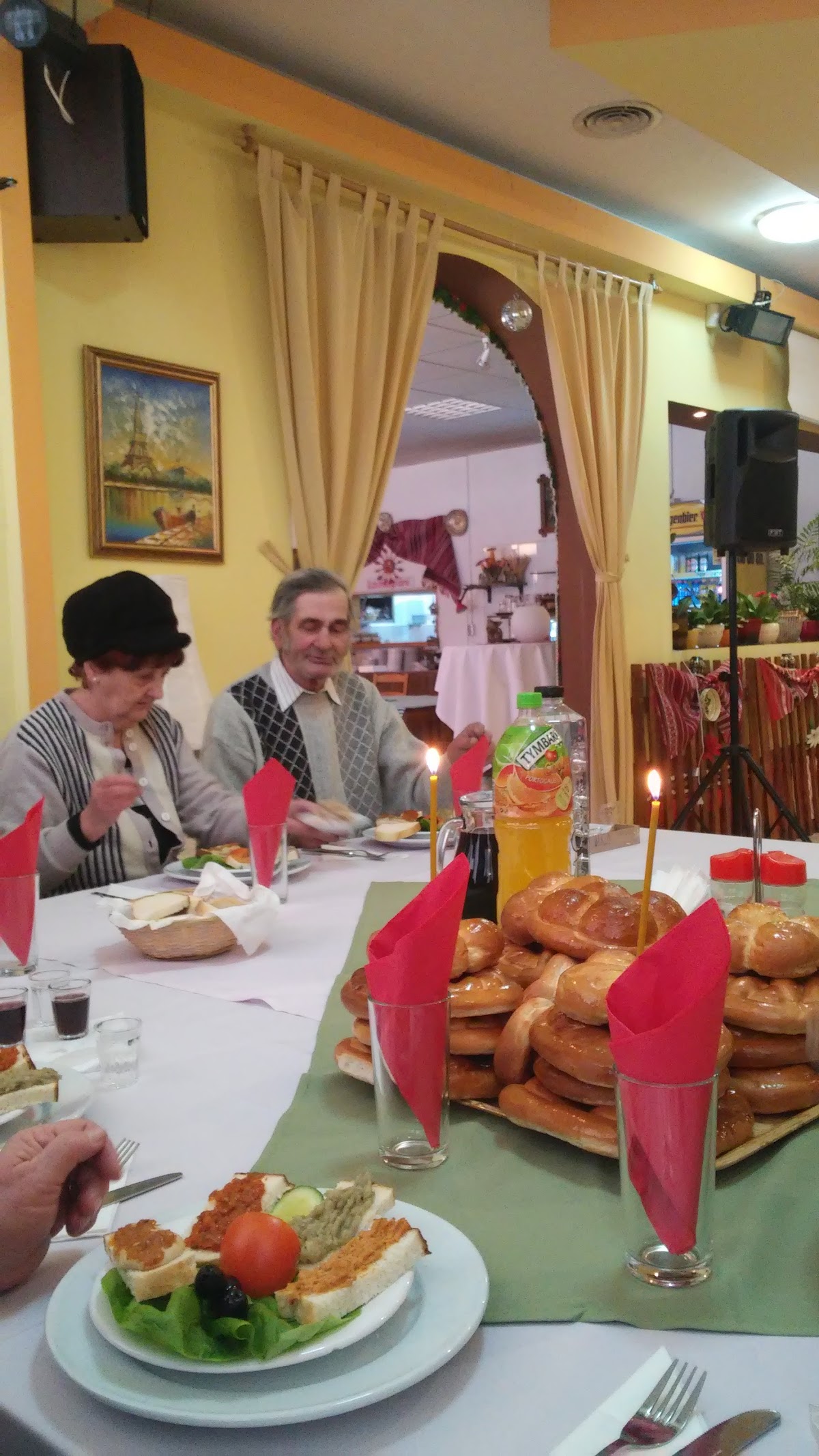 Trei Rândunici - foto 4
