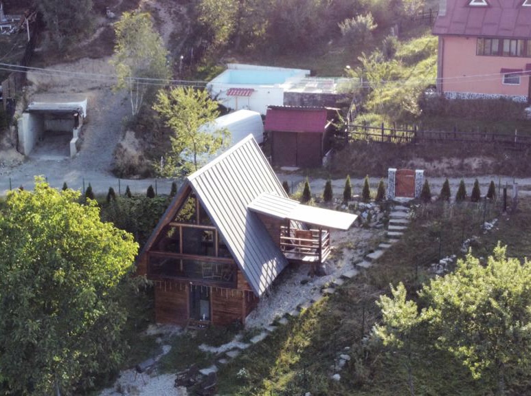 Triangle House Parang
