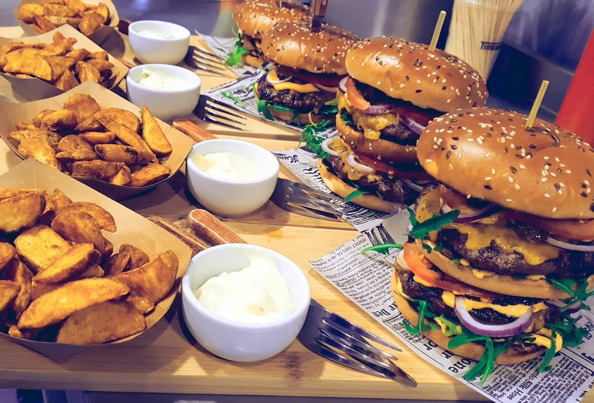 Trușcă Grill - foto 2