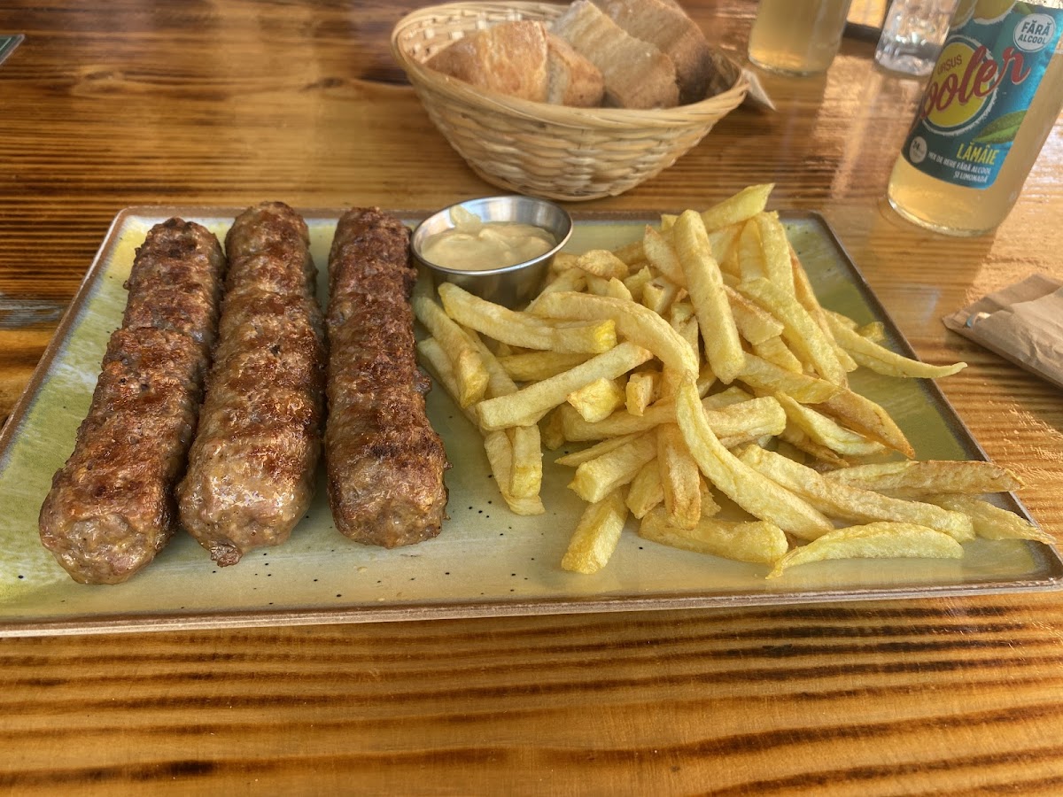Trușcă Grill - foto 5