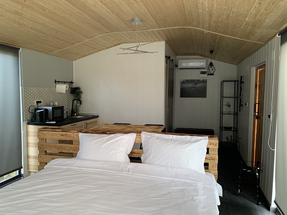 TU&YA Cabins