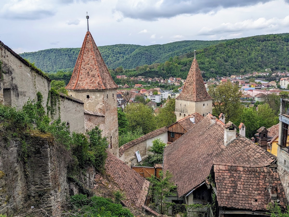 Turnul Cositorarilor - foto 2