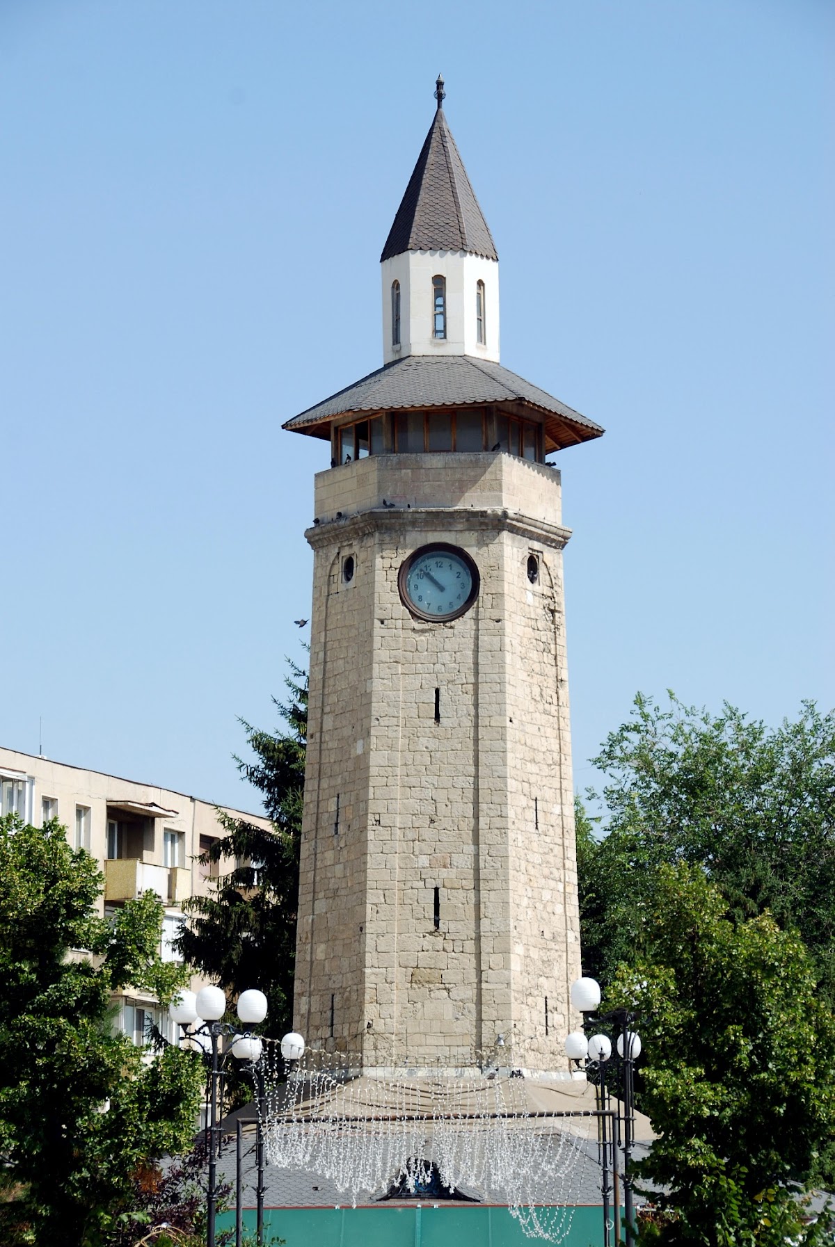 Torre del Reloj, Casa Românească - foto 2
