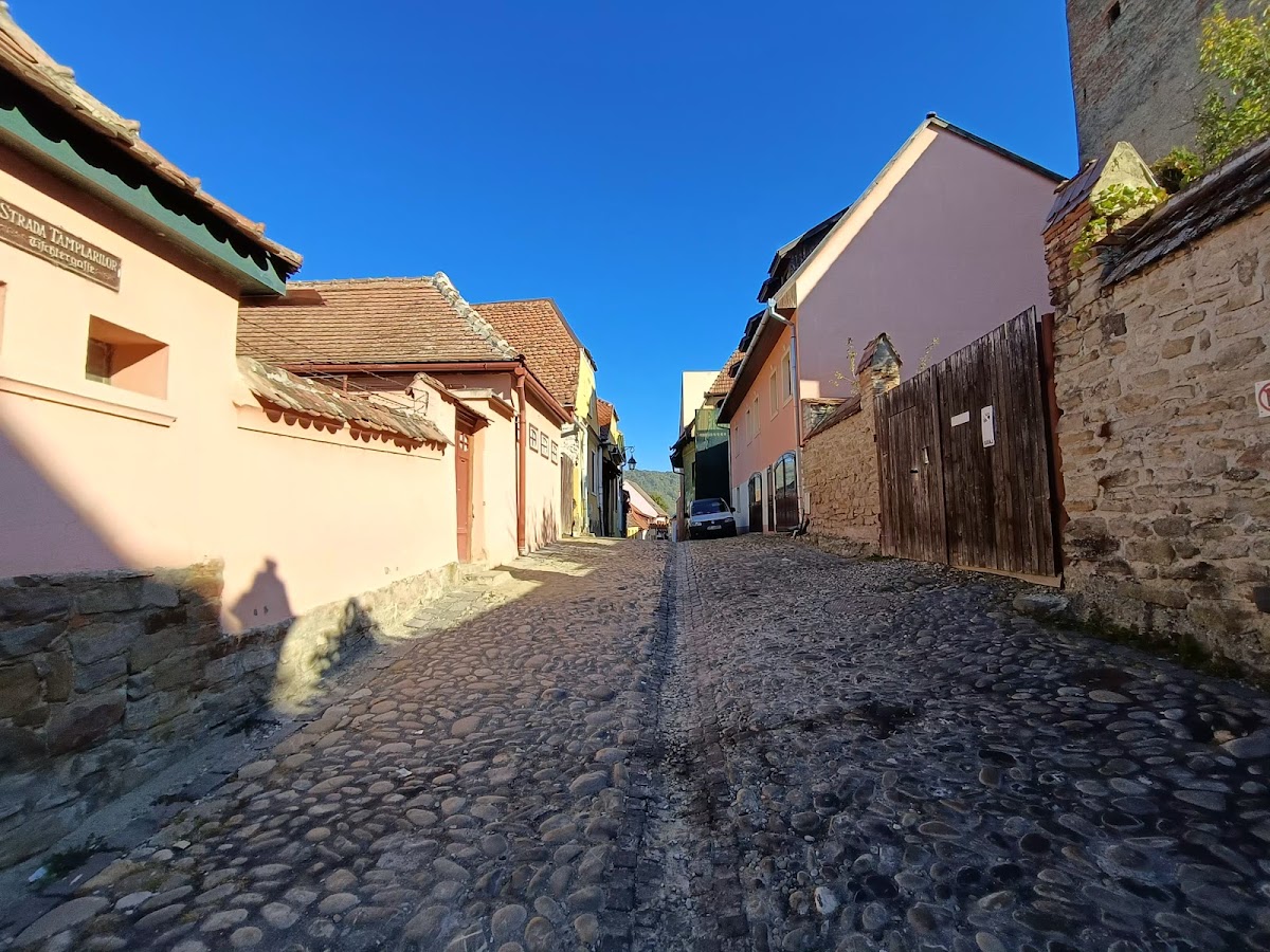 Turnul Fierarilor - foto 4