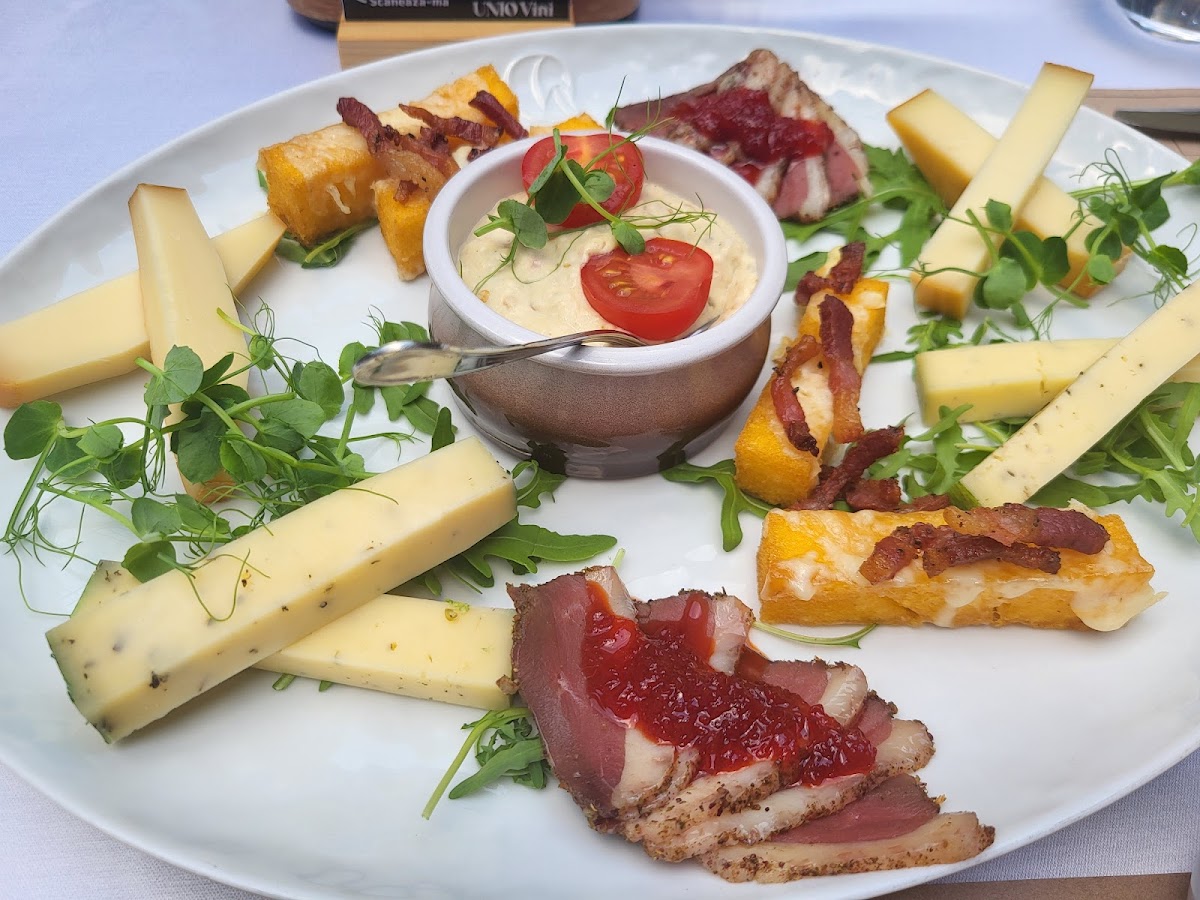 UNIO Vini - Restaurant in der Festung Alba Iulia - foto 3