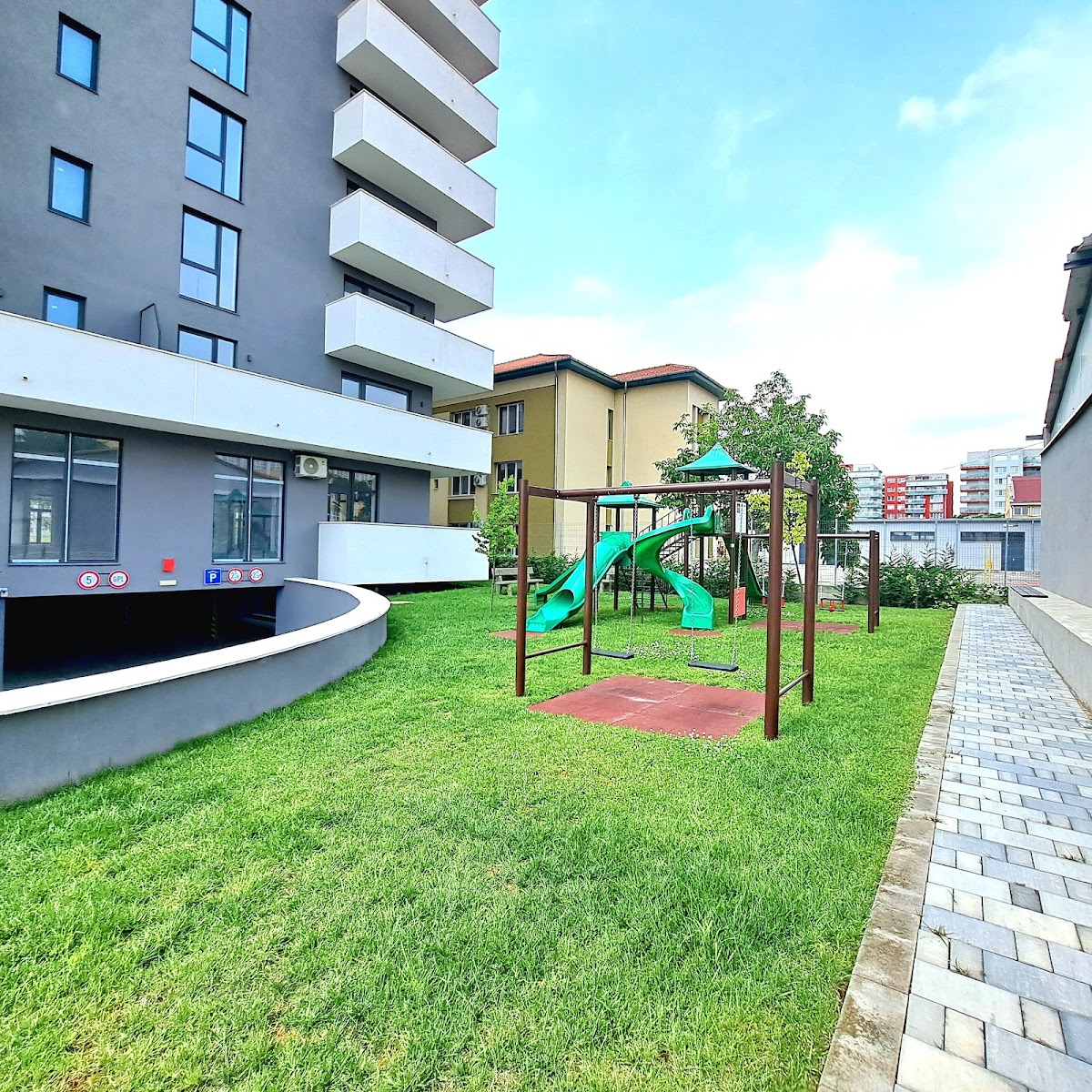 Urban Exclusive Oradea, Oradea